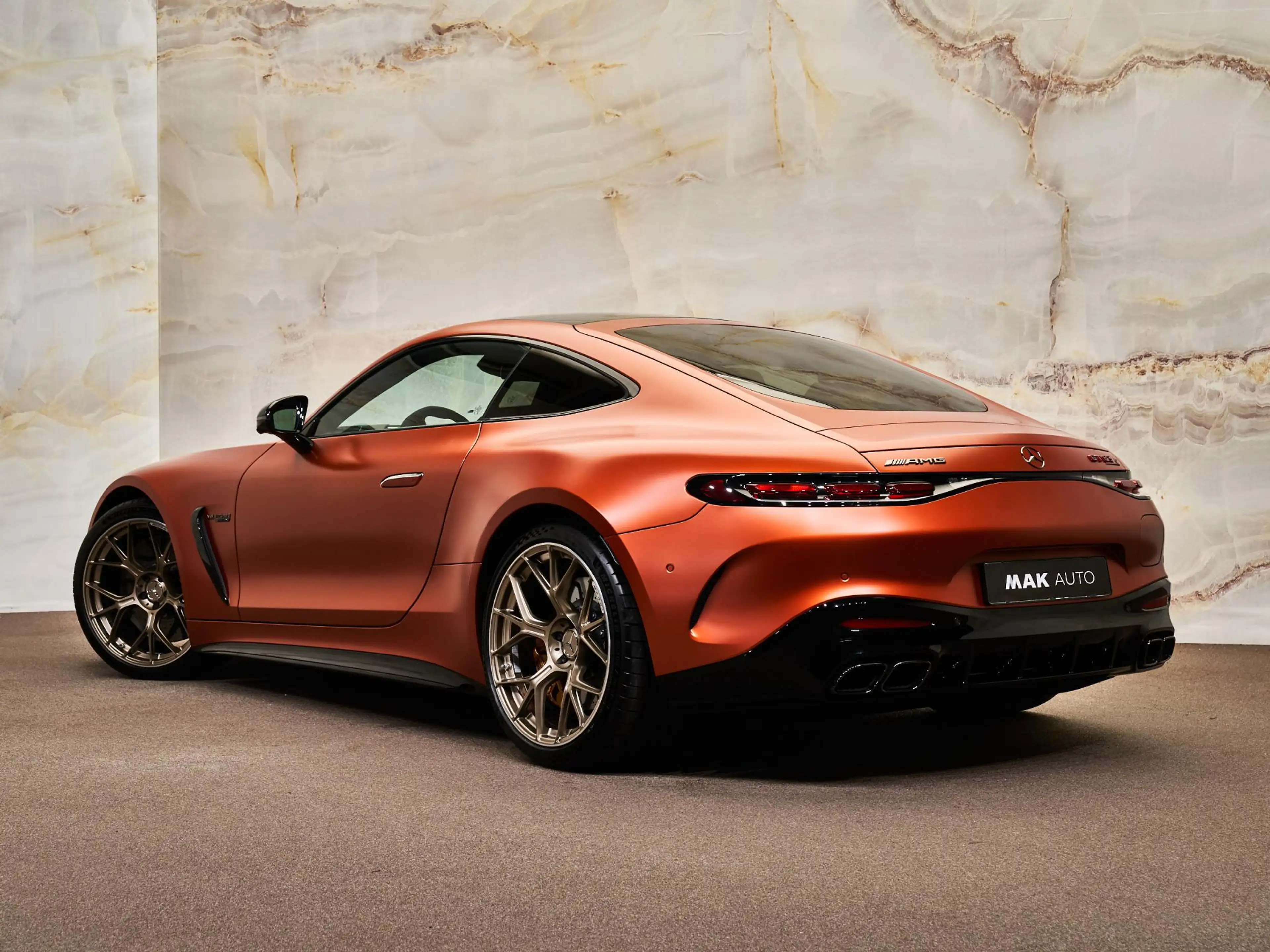 Mercedes-Benz AMG GT 63 S E Performance , Magno, pano, ceramic, DYNAMIC — photo 3