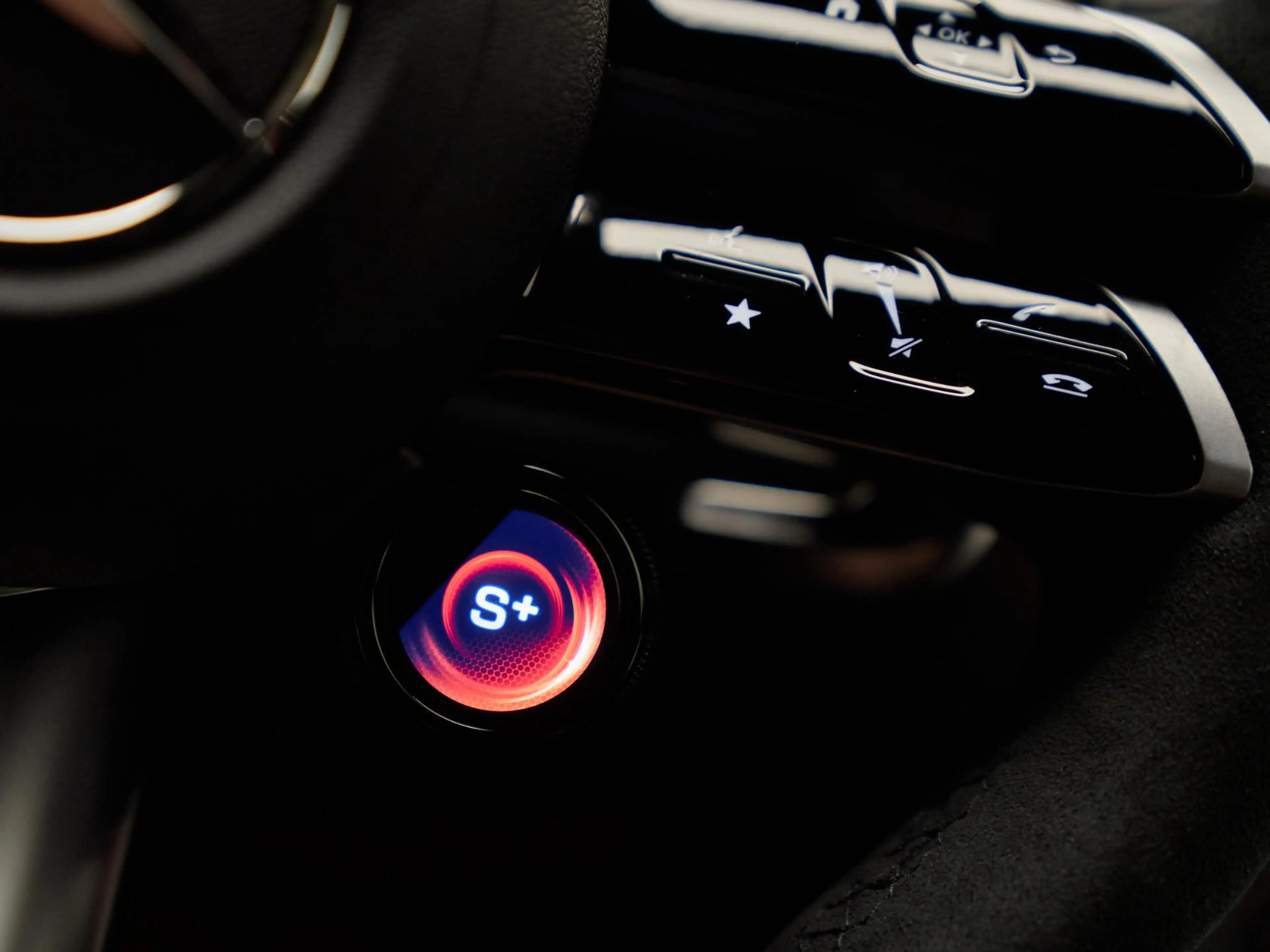 Mercedes-Benz AMG GT 63 S E Performance , Magno, pano, ceramic, DYNAMIC — photo 18