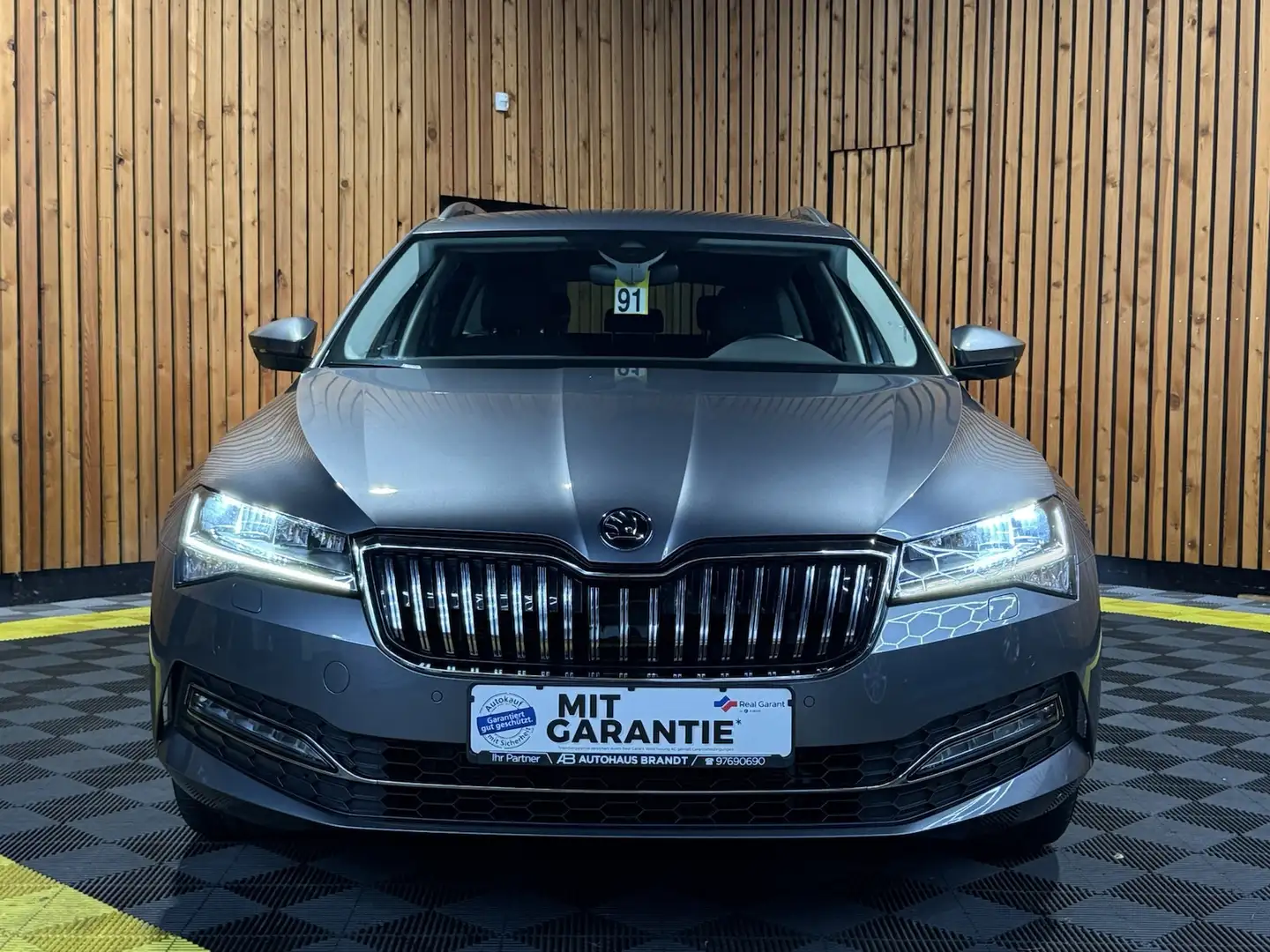 Skoda Superb Combi Style 1,5 TSI DSG Navi*Virt*Kam*AHK Grau - 1