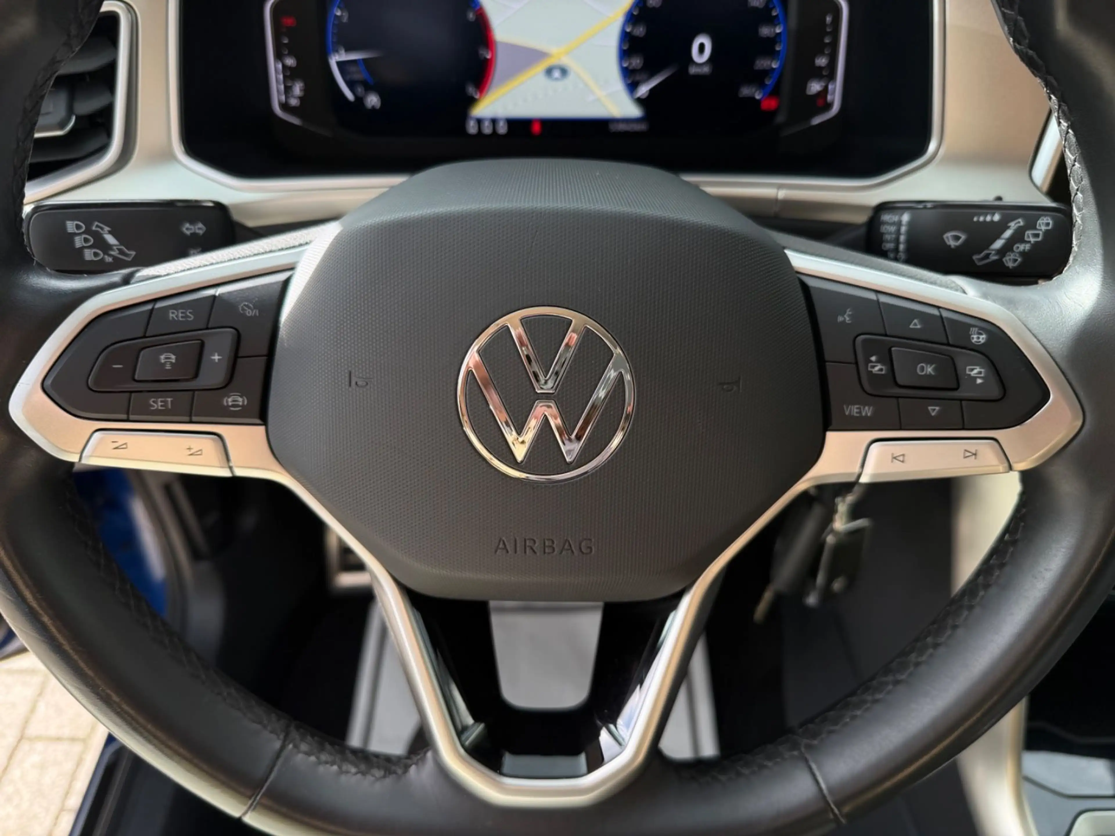 Volkswagen T-Roc Move 1.0 TSI AHK/ACC/APP/LED/SHZ/NAVI/ISO — photo 14
