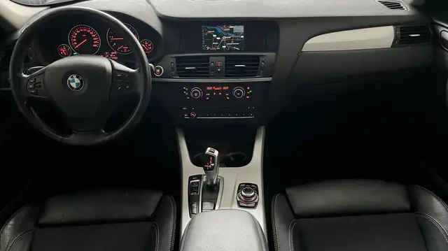 BMW X3 view 9