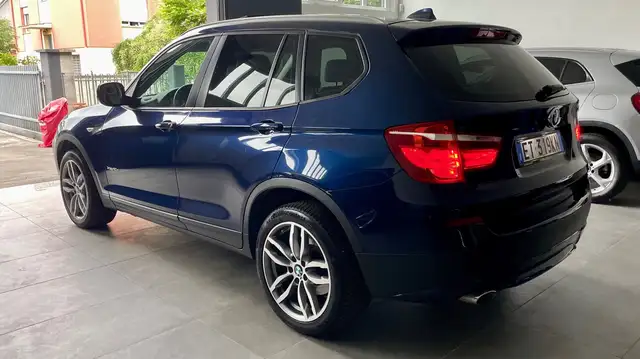 BMW X3 view 6