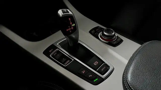 BMW X3 view 22
