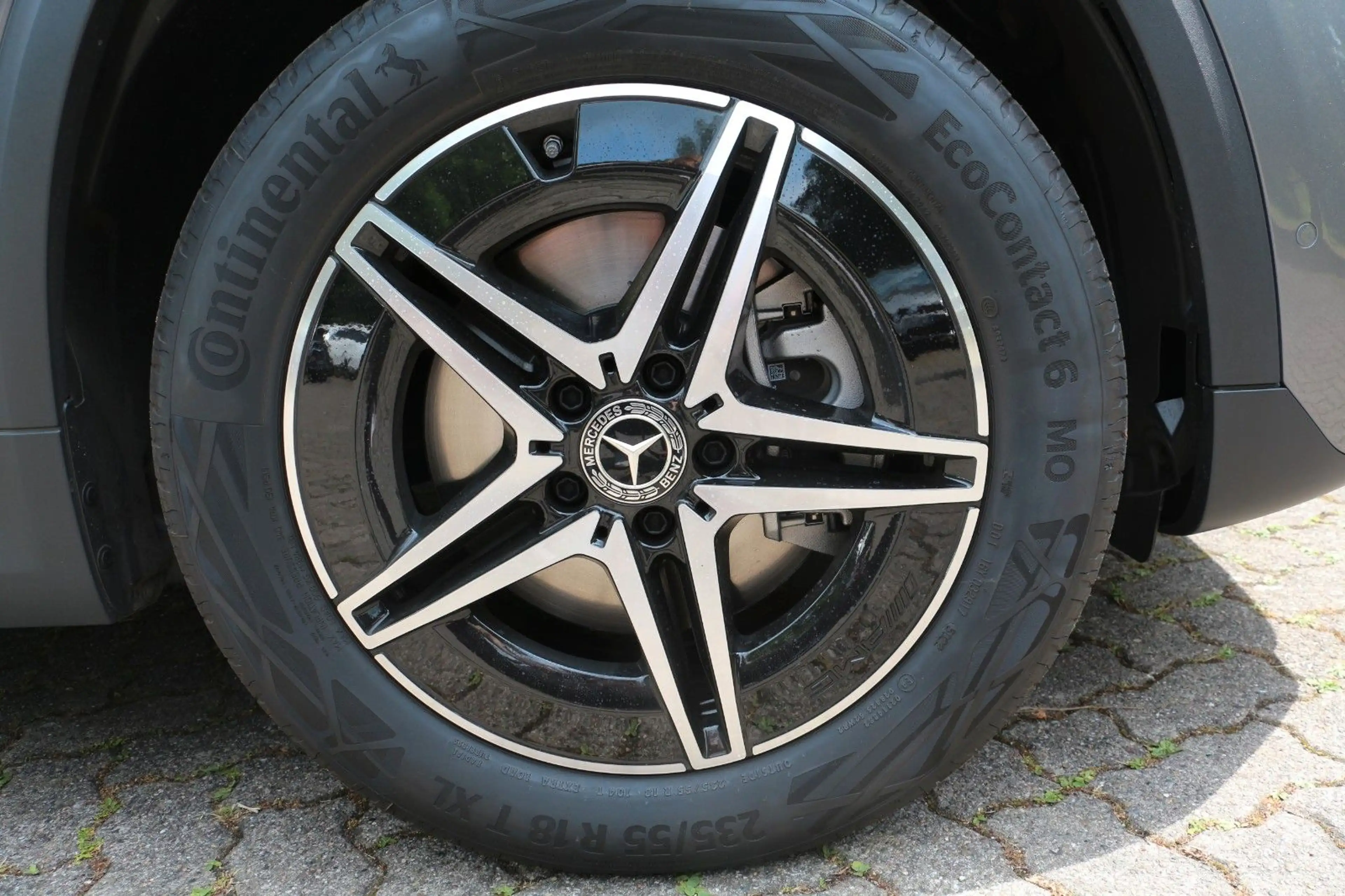 Mercedes-Benz EQA 250 AMG/Night/360°/LED — photo 8