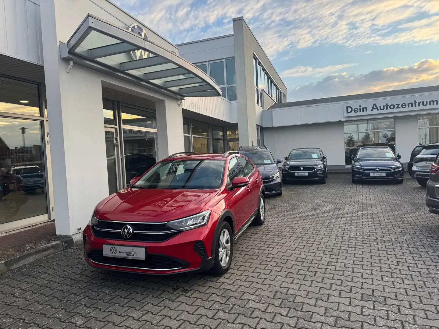 Volkswagen Taigo 1.0 TSI Life Rot - 2