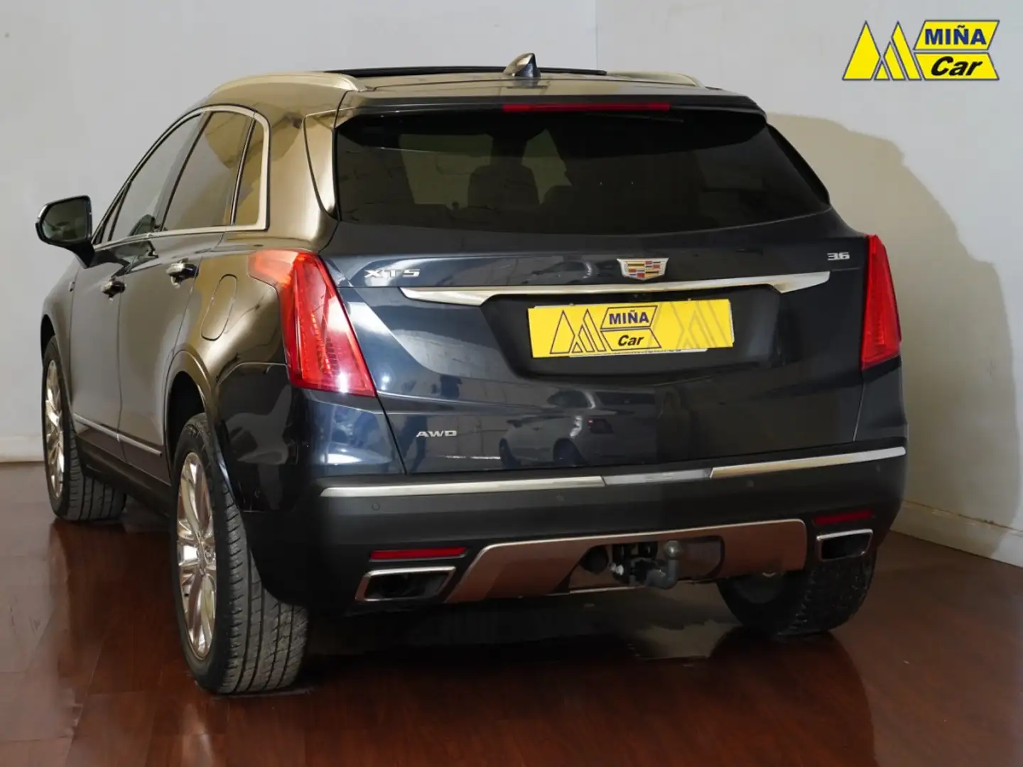 Cadillac XT5 Schwarz - 2