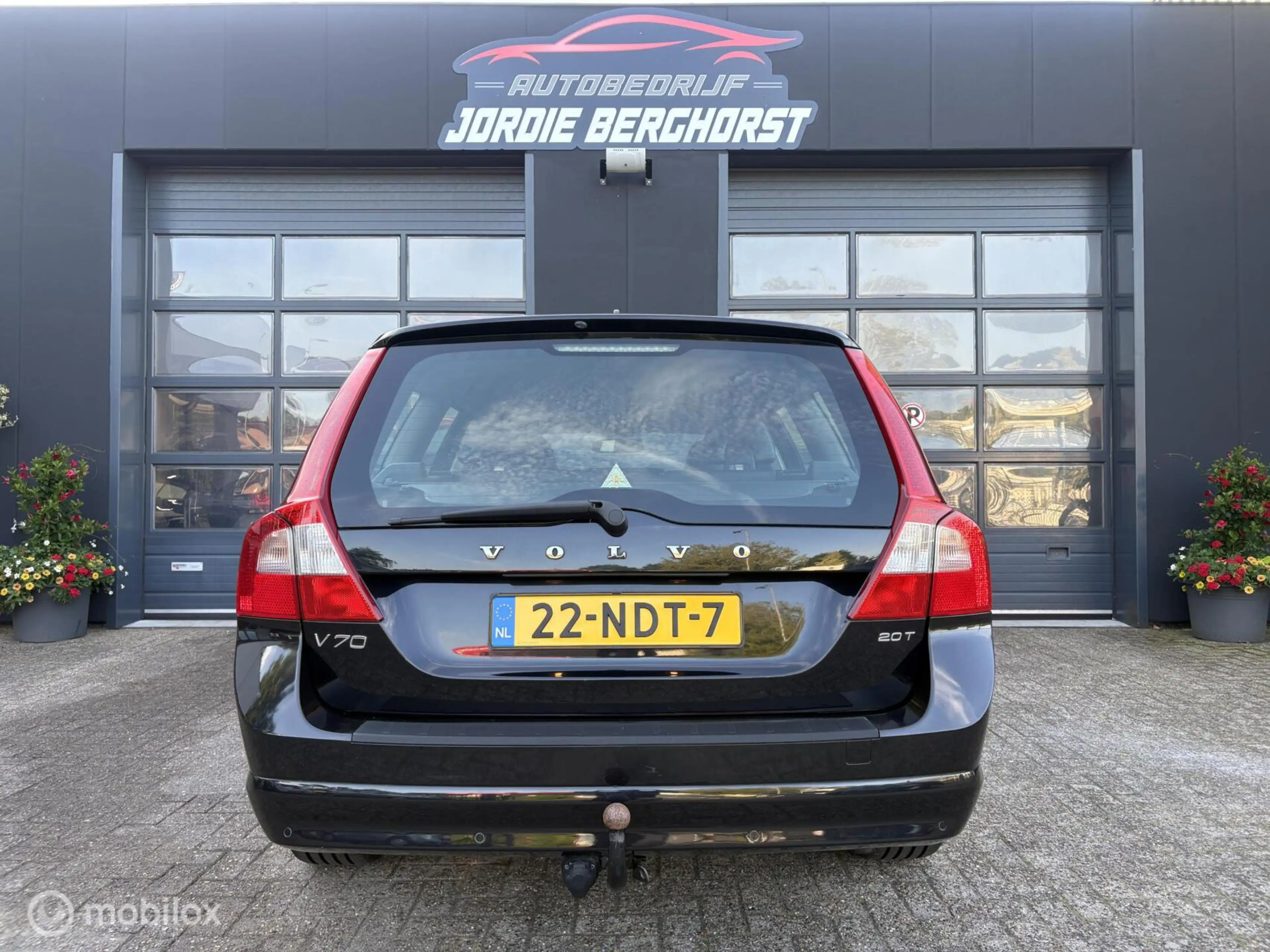 Volvo V70 2.0T Momentum — photo 5