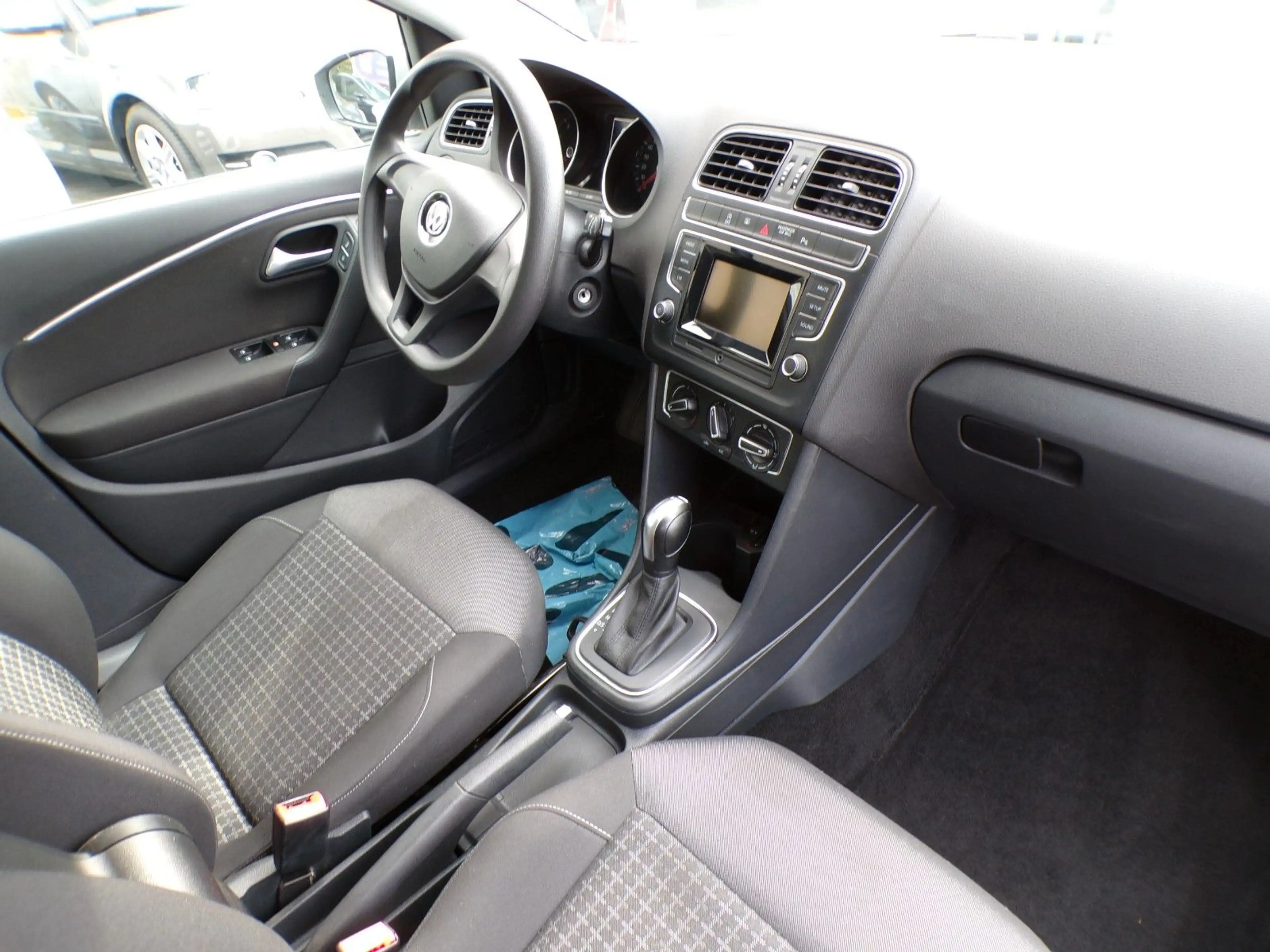 Volkswagen Polo 1.2 TSI BMotion Technology Comfortline — photo 12