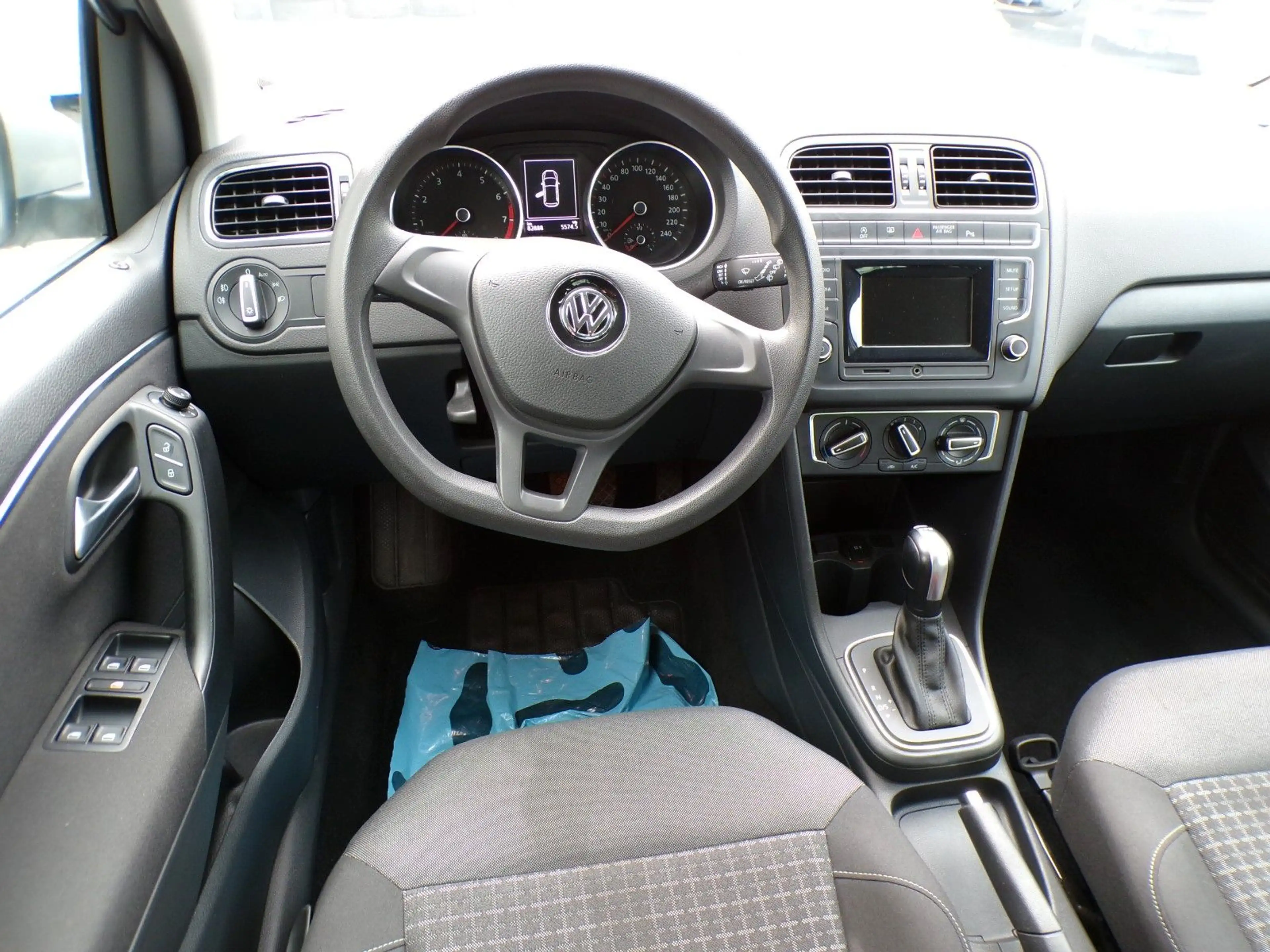 Volkswagen Polo 1.2 TSI BMotion Technology Comfortline — photo 11