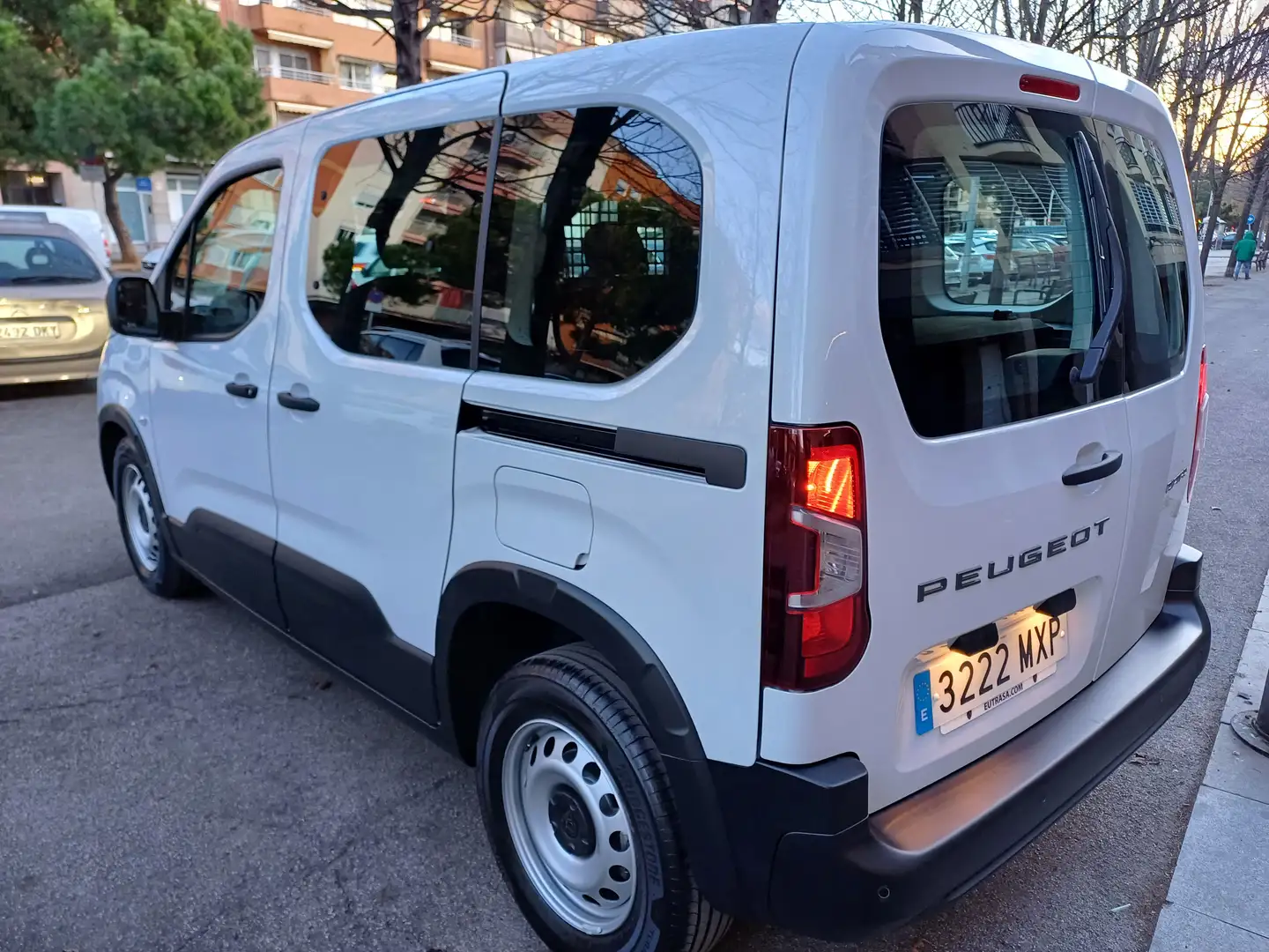 Peugeot Rifter 1.5BlueHDi S&S Standard Allure 100 - 2