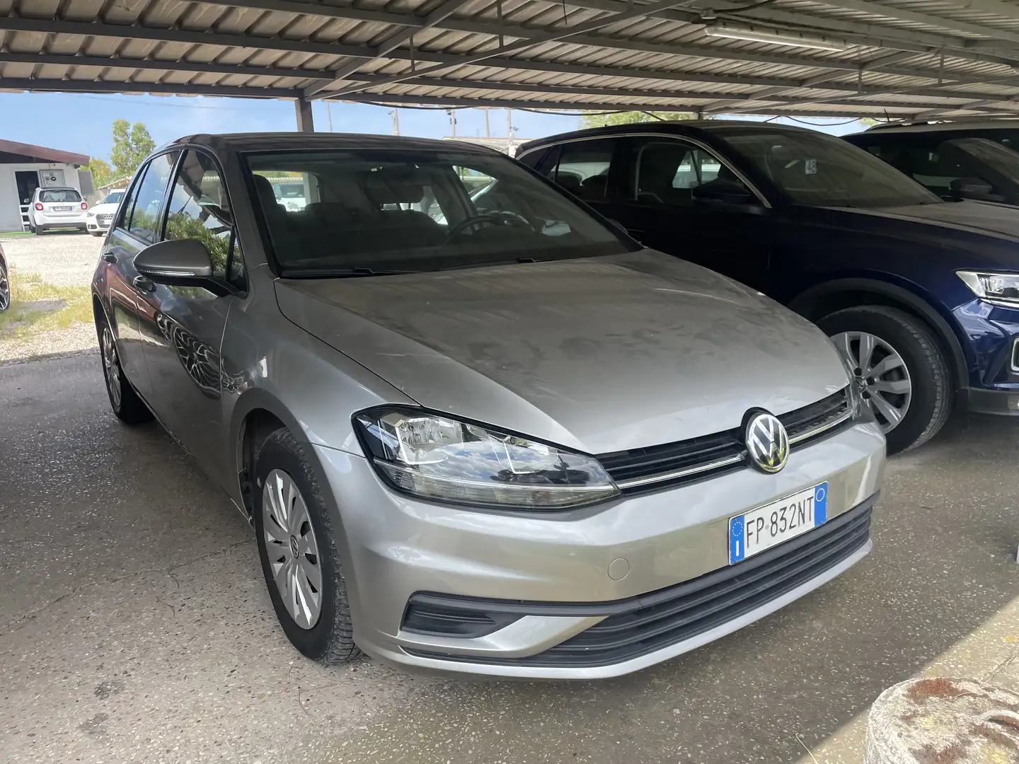 Volkswagen Golf Golf 5p 1.6 tdi Business 115cv Grigio - 1