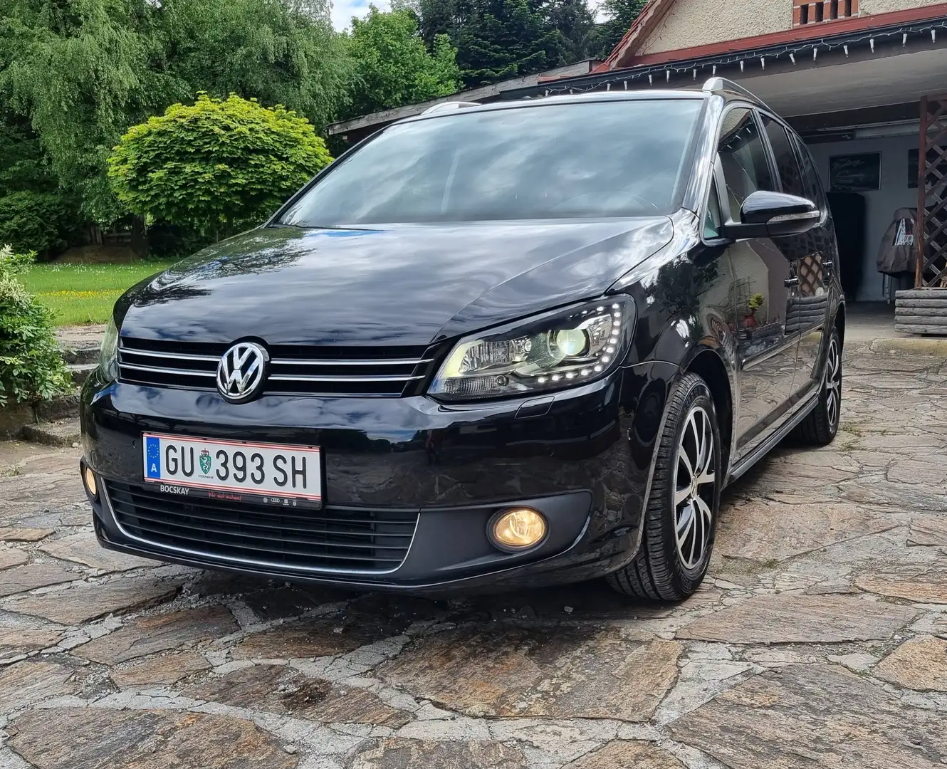 Volkswagen Touran Touran Highline 1,6 BMT TDI DPF Highline Schwarz - 1
