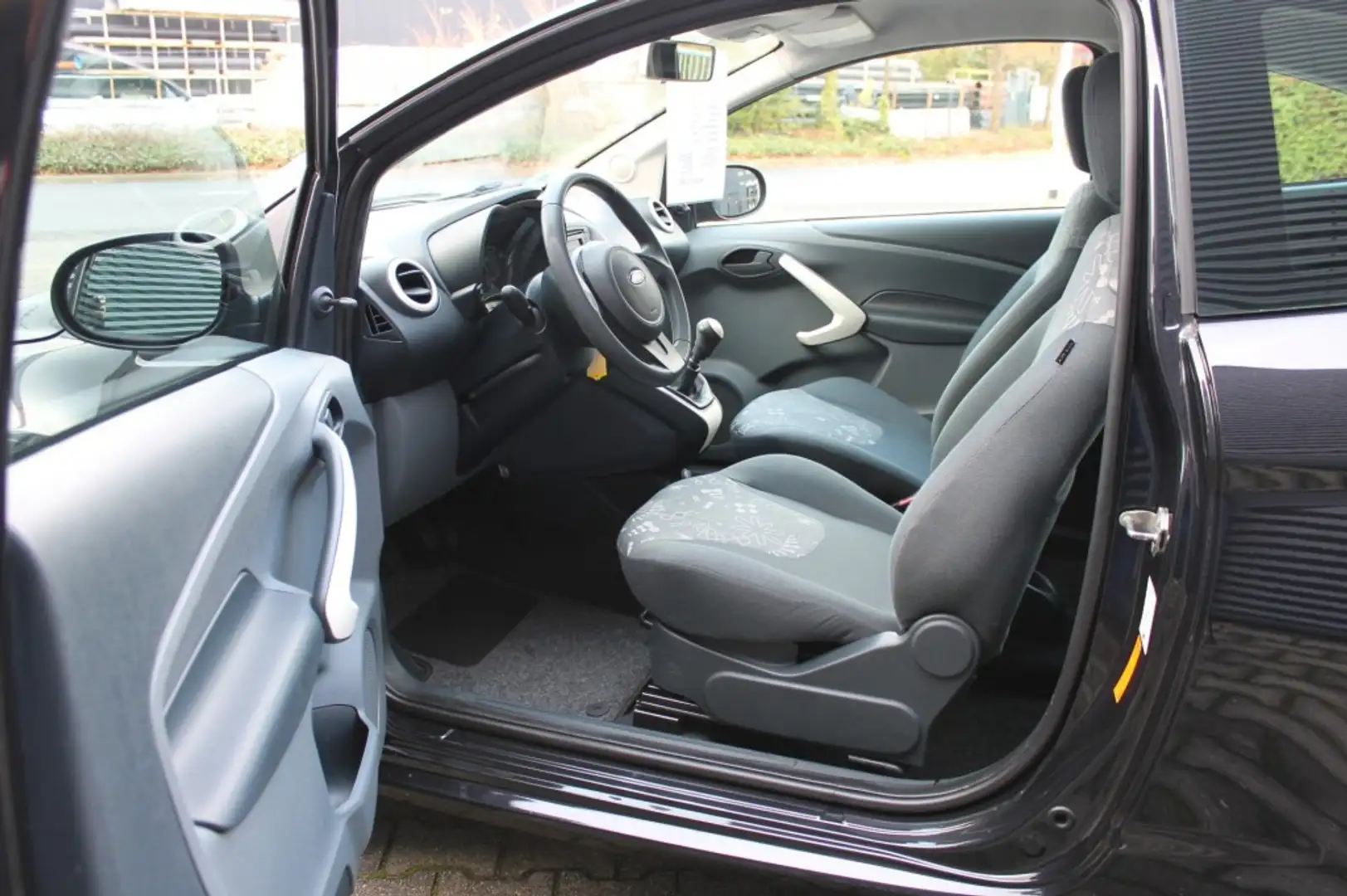 Ford Ka/Ka+ 1.2 Style/Stop Uitv. AIRCO 1e Eigenaar Noir - 2