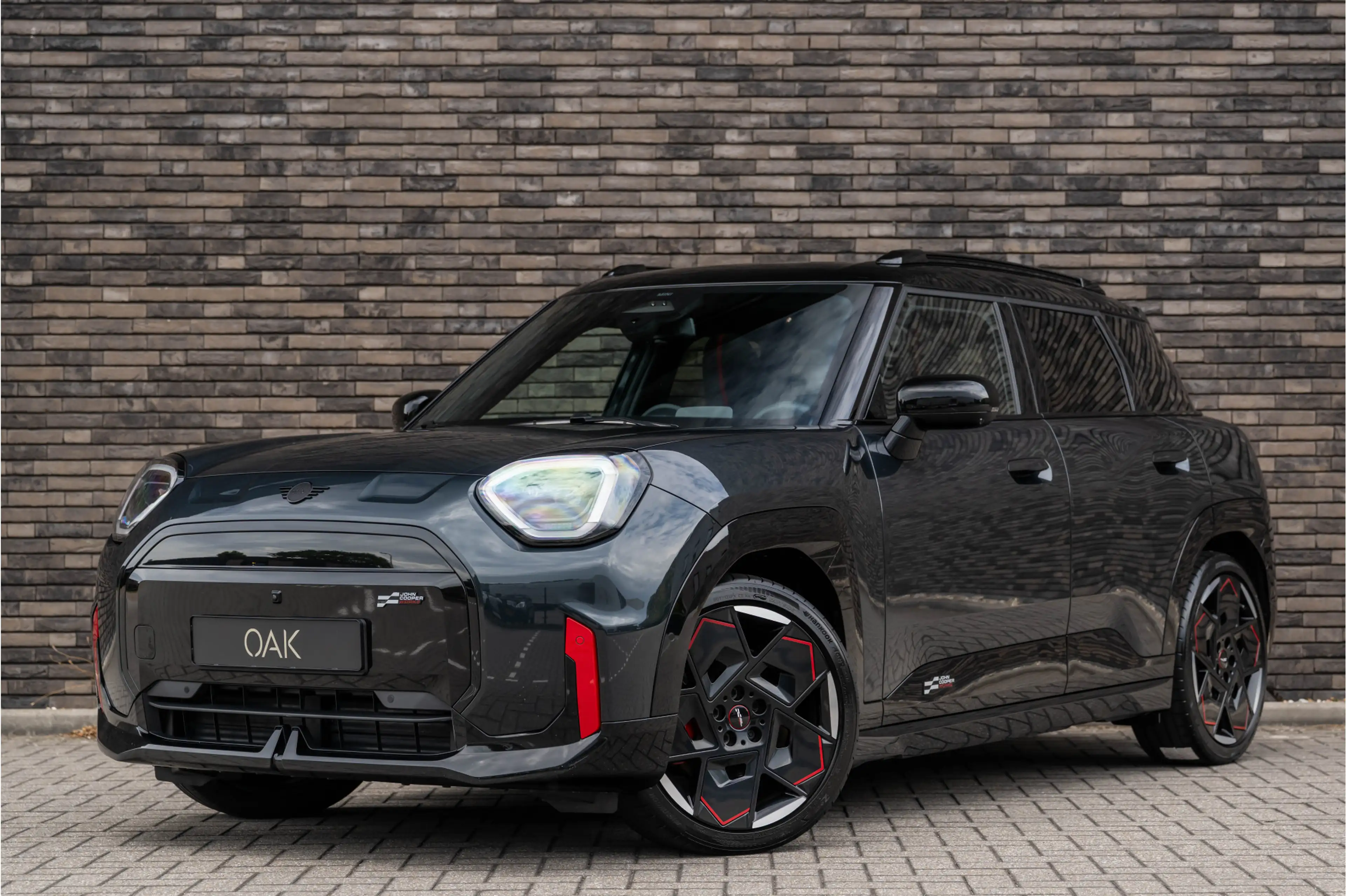 MINI Aceman E JCW John Cooper Works 54.2 kWh | Panorama | H&K — photo 2