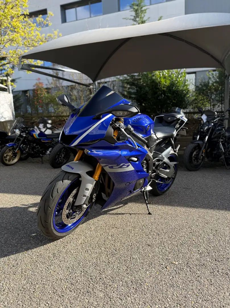 Yamaha YZF-R6 - 1