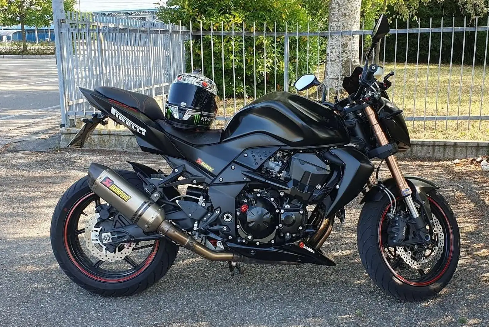 Kawasaki Z 750 R Černá - 2