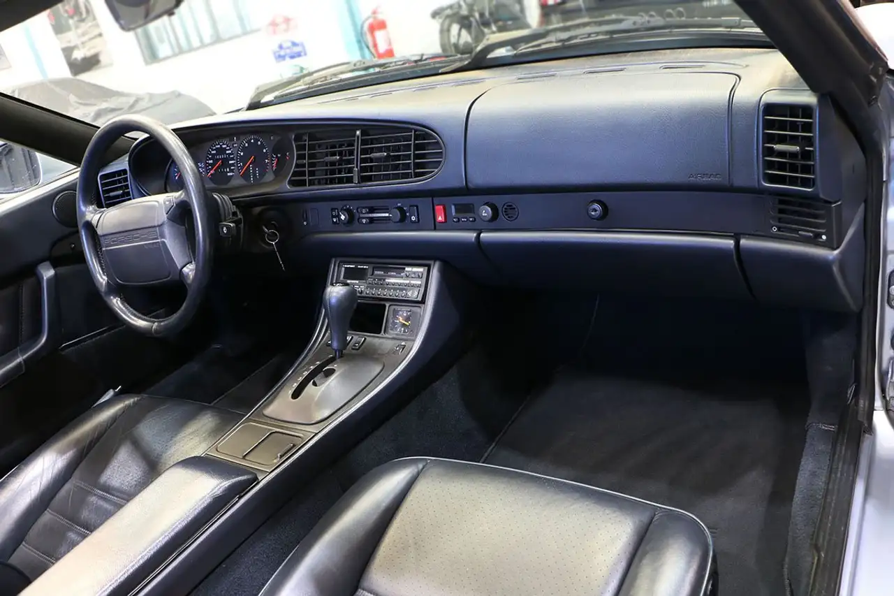 Porsche 968 3.0i Tiptronic, foto 11