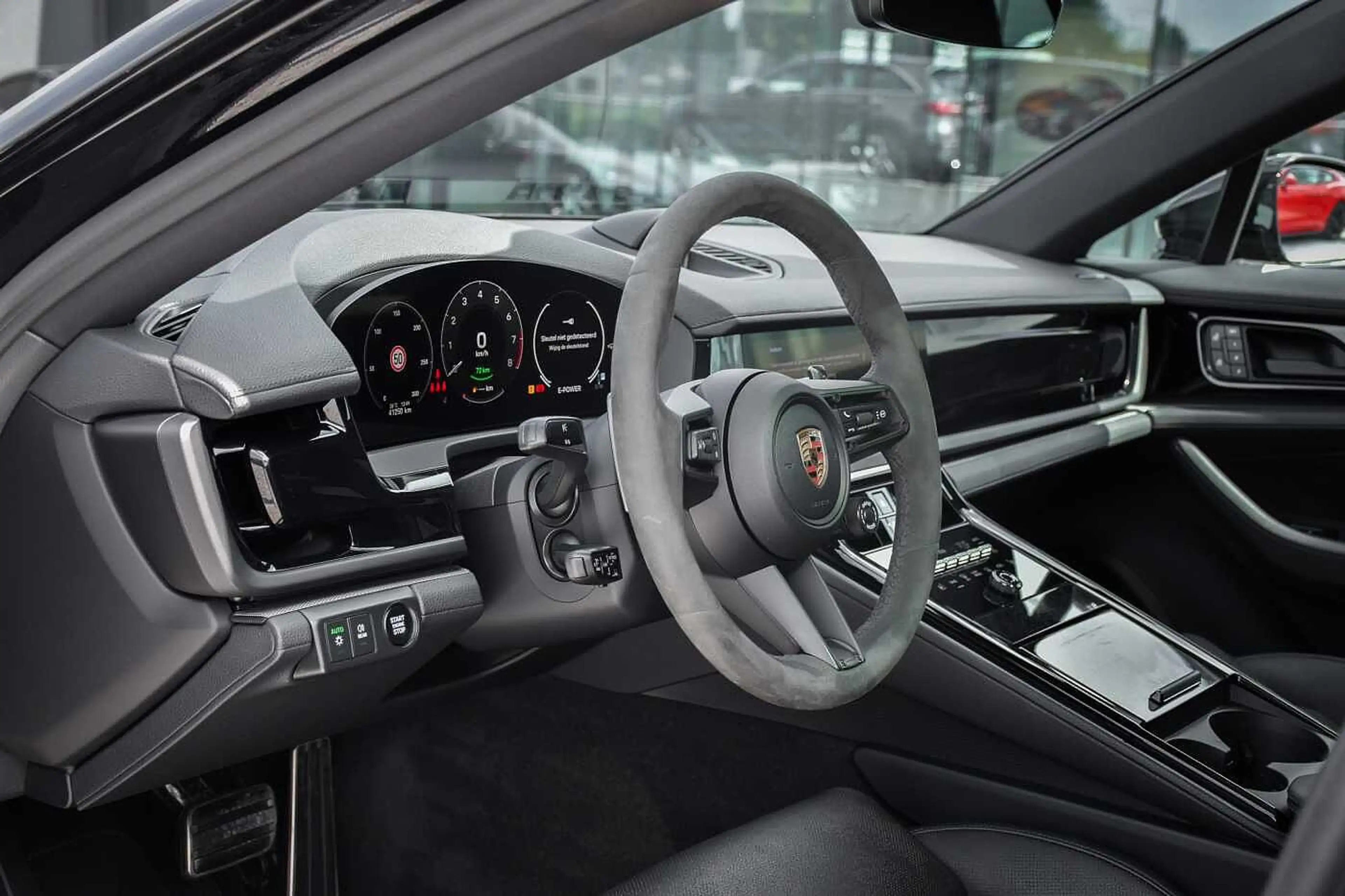 Porsche Panamera E-Hybrid SportDesign BOSE Ventilation Massage — photo 9