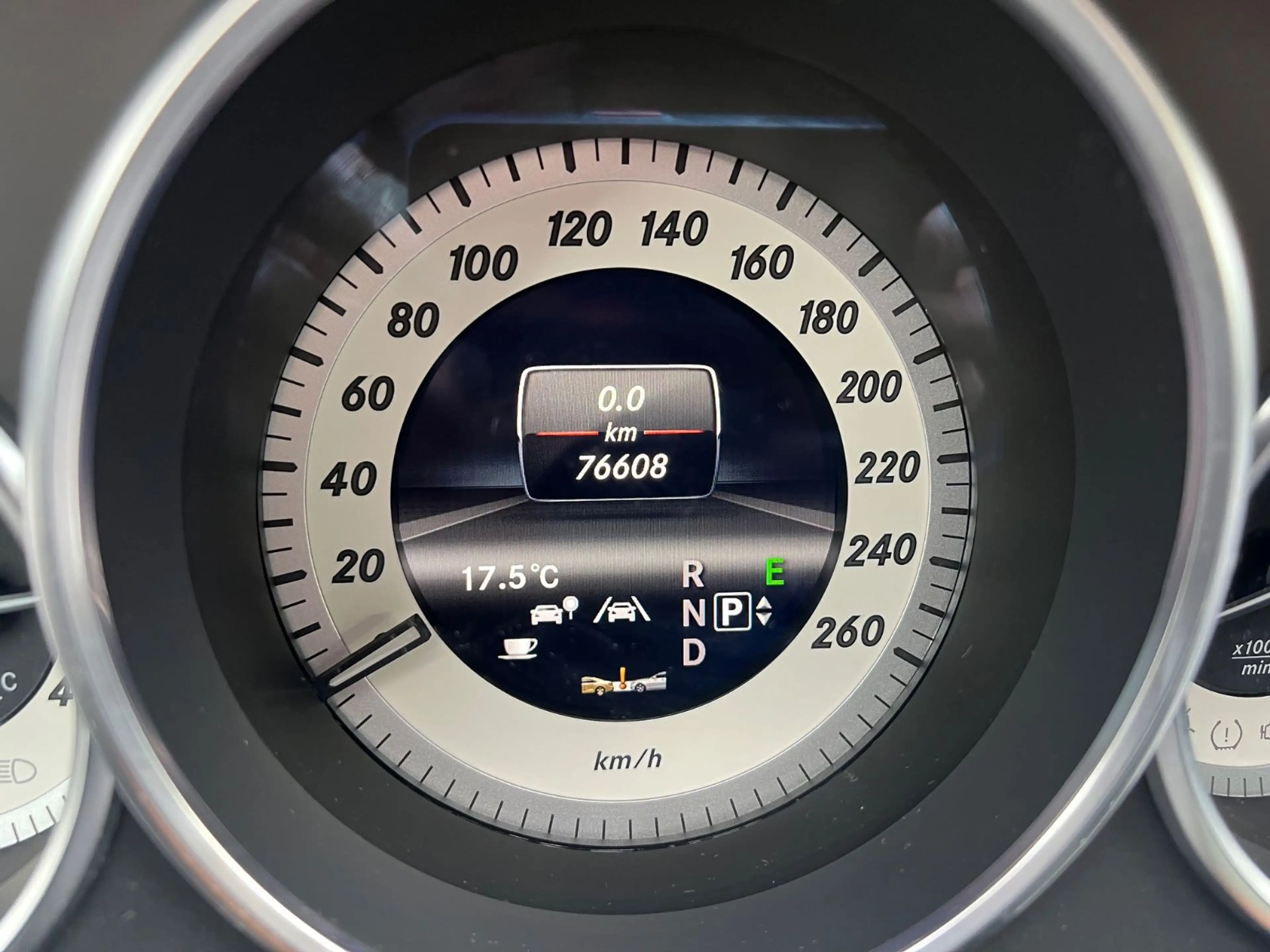 Mercedes-Benz CLS CLS 350 Shooting Brake / 2. Hand / LED / Distro. — photo 10
