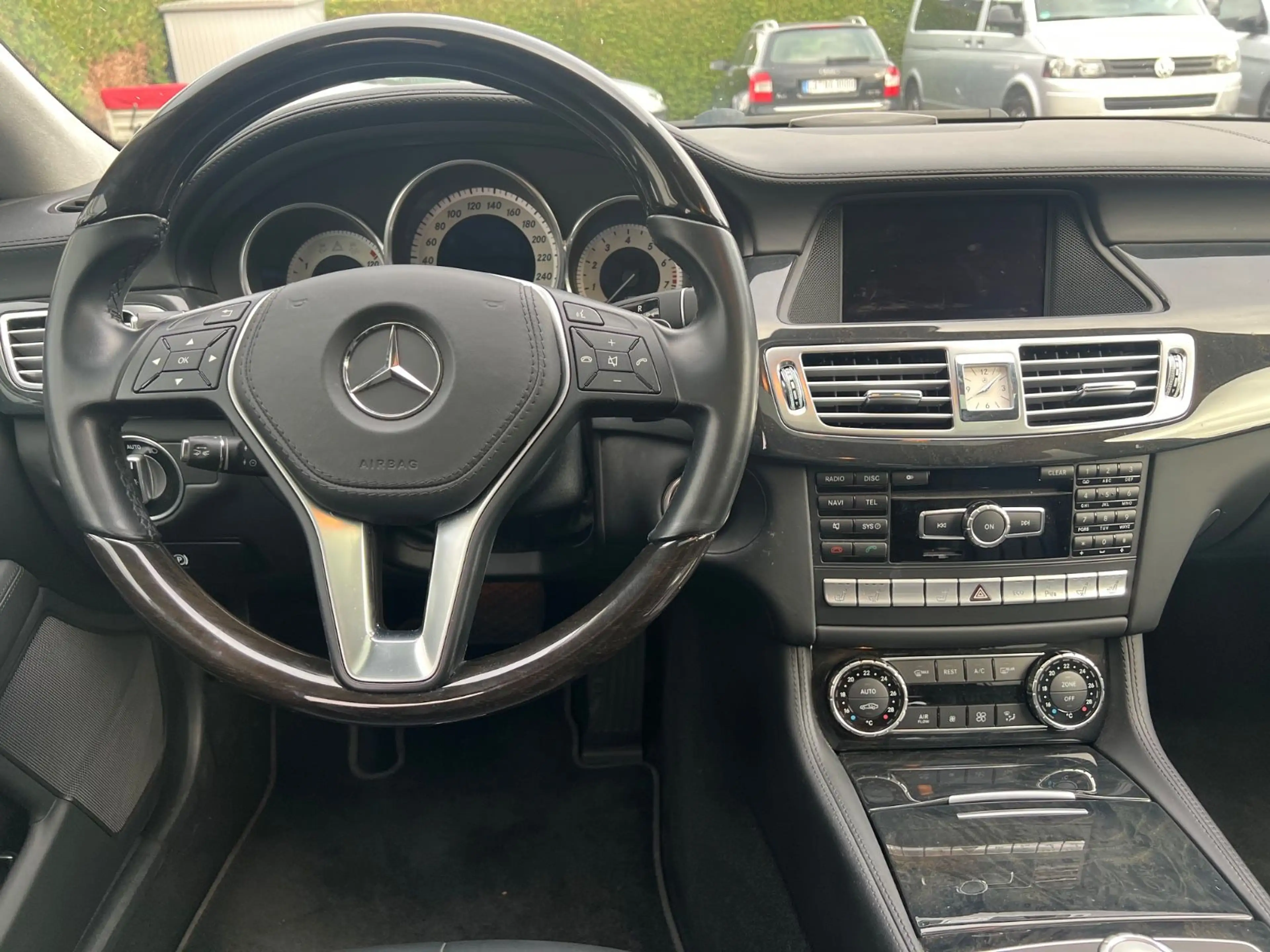 Mercedes-Benz CLS CLS 350 Shooting Brake / 2. Hand / LED / Distro. — photo 7