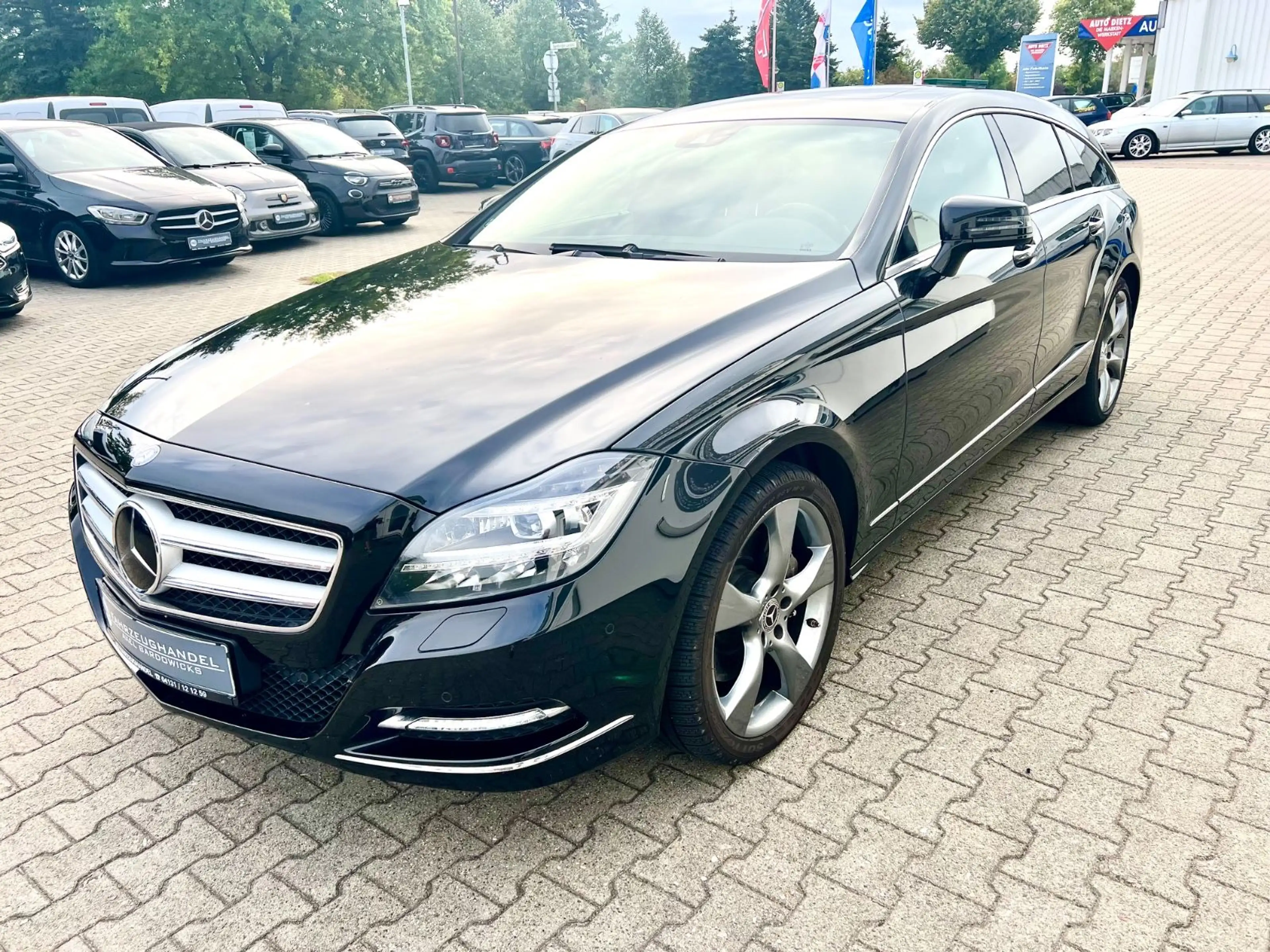 Mercedes-Benz CLS CLS 350 Shooting Brake / 2. Hand / LED / Distro. — photo 3