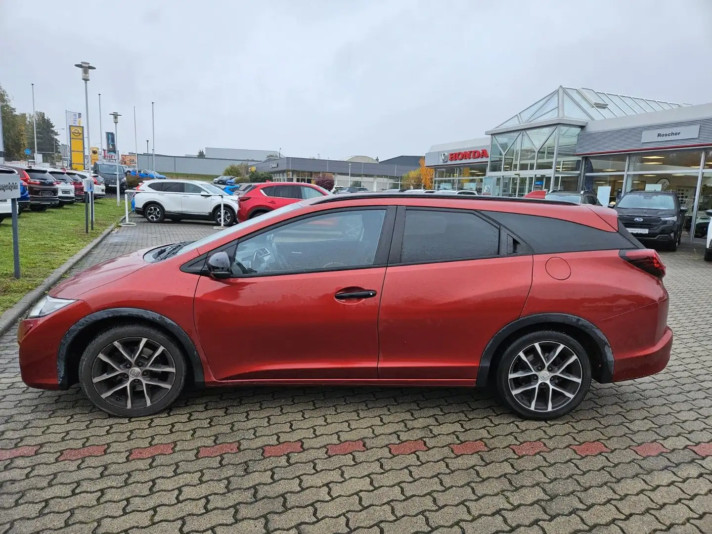 Honda Civic 1.8 i-VTEC Style Edition Tourer AT Rouge - 1