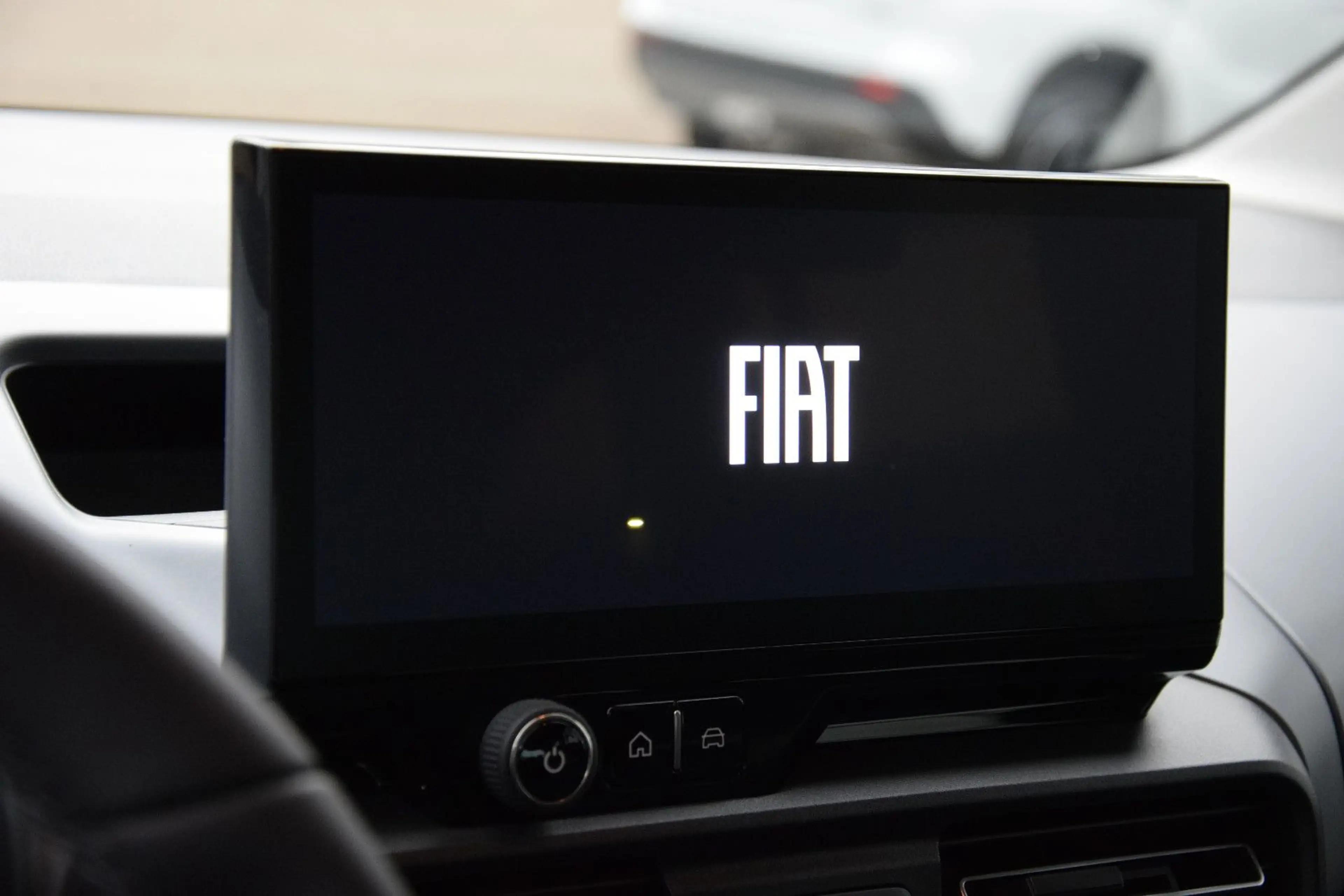 Fiat Qubo L BlueHDi 130 AT NAV 7-SITZE DACHRELING AHK — photo 10
