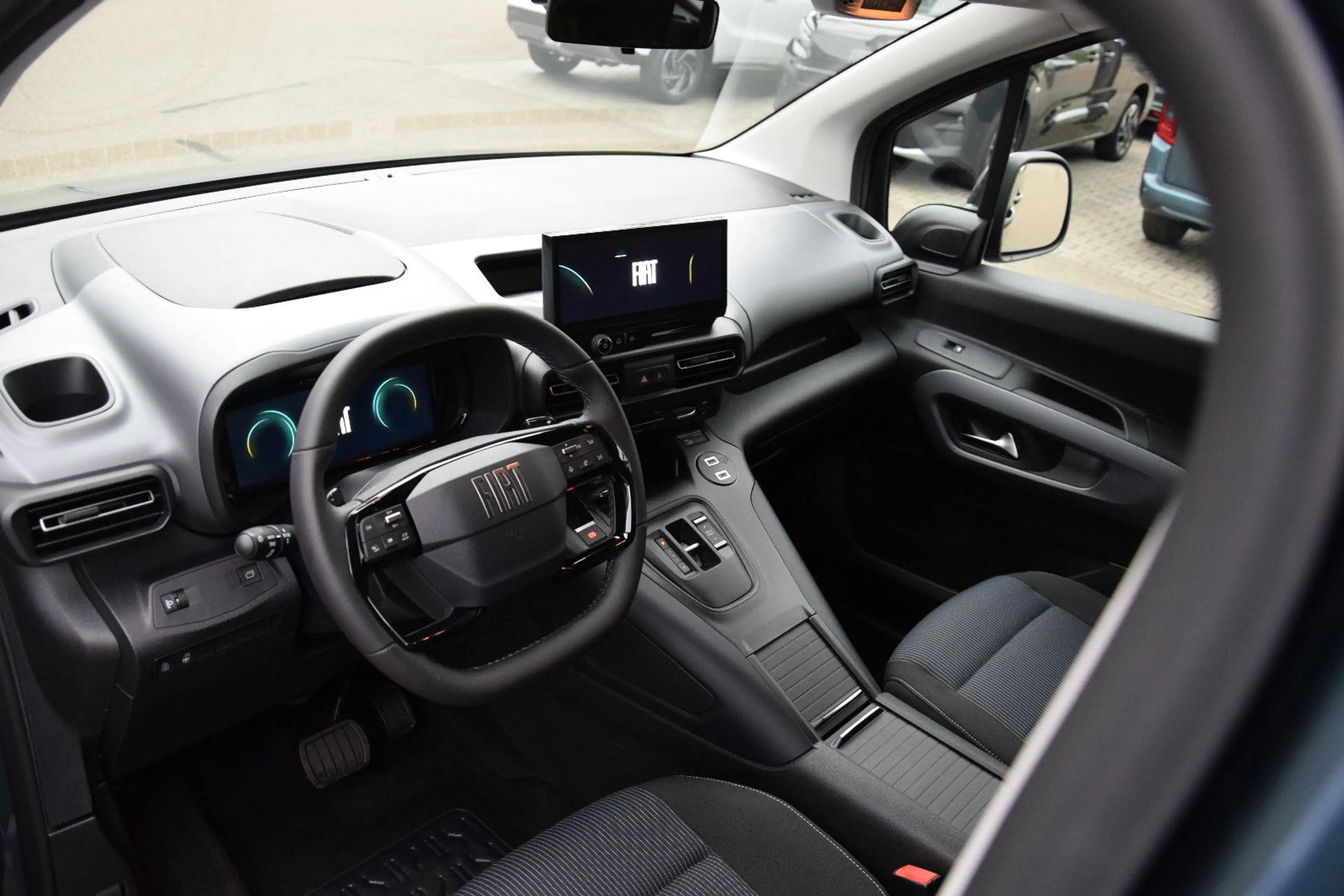 Fiat Qubo L BlueHDi 130 AT NAV 7-SITZE DACHRELING AHK — photo 12