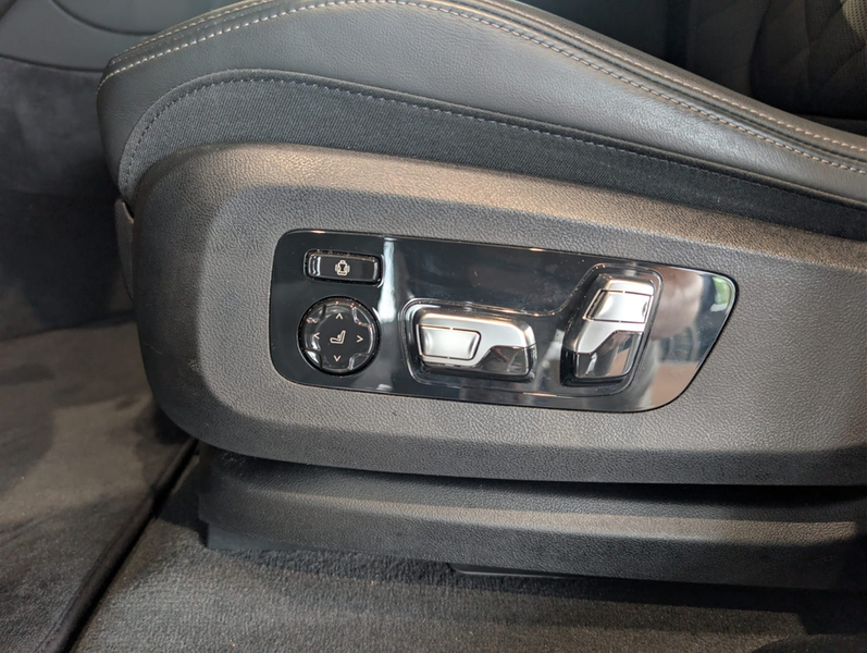 BMW X6 xDrive30d M Sport Navi Tempom.aktiv Panoramadach B — photo 13