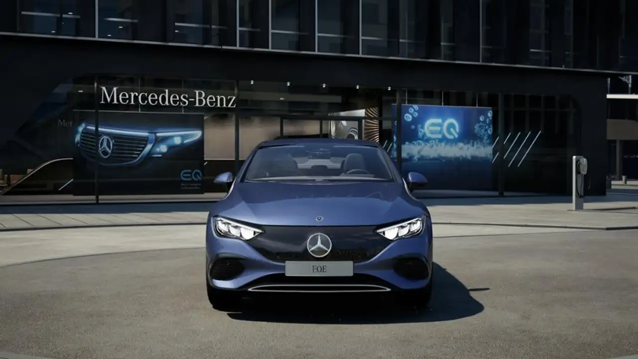 Mercedes-Benz EQE 300