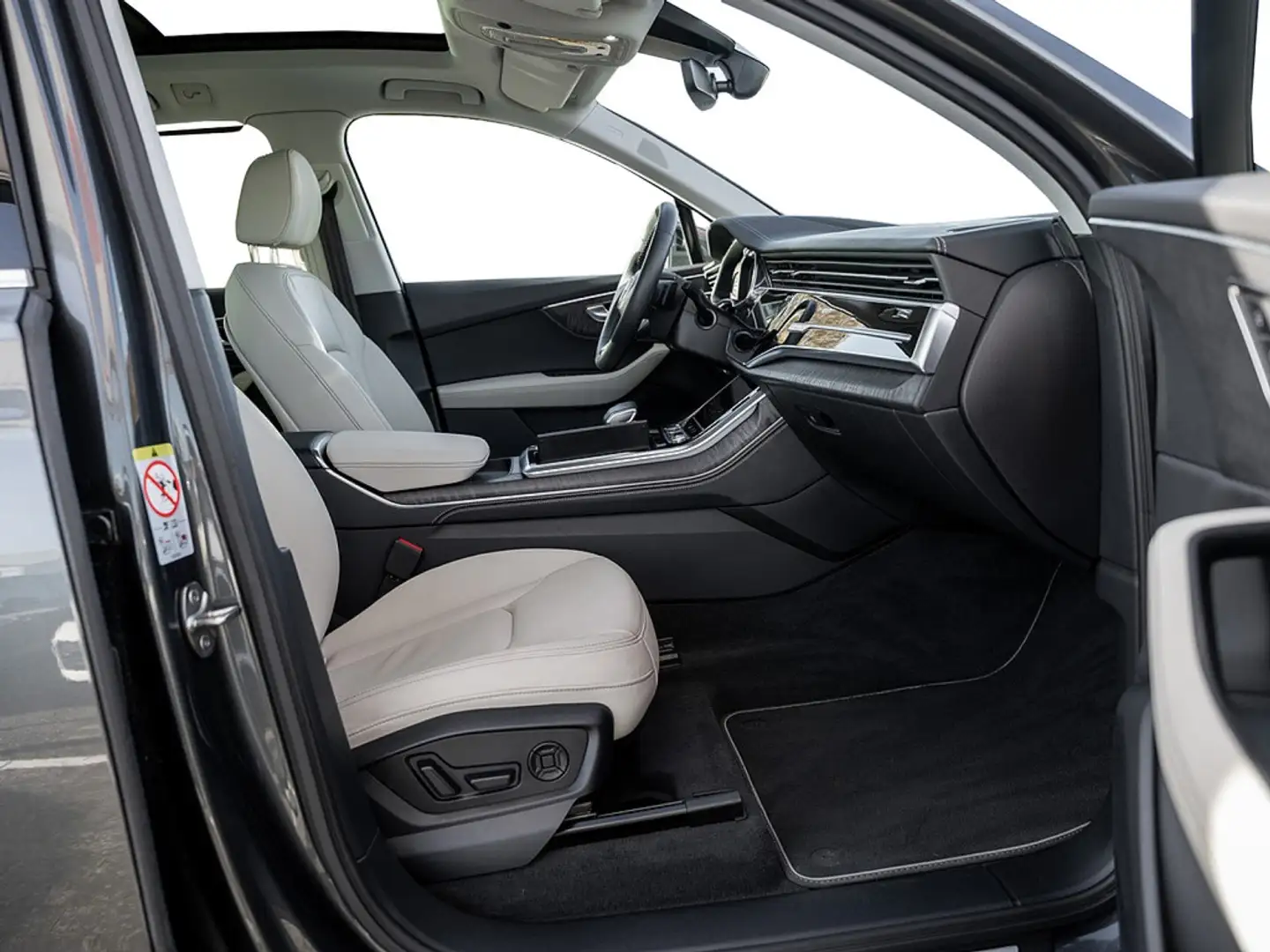 Audi Q7 55 TFSIe quattro S line PANO NAVI NACHT HU Grau - 2