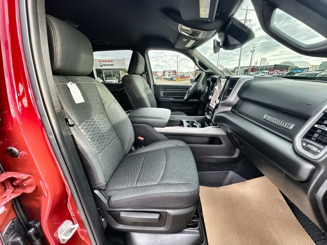 RAM 2500 снимка RAM 2500