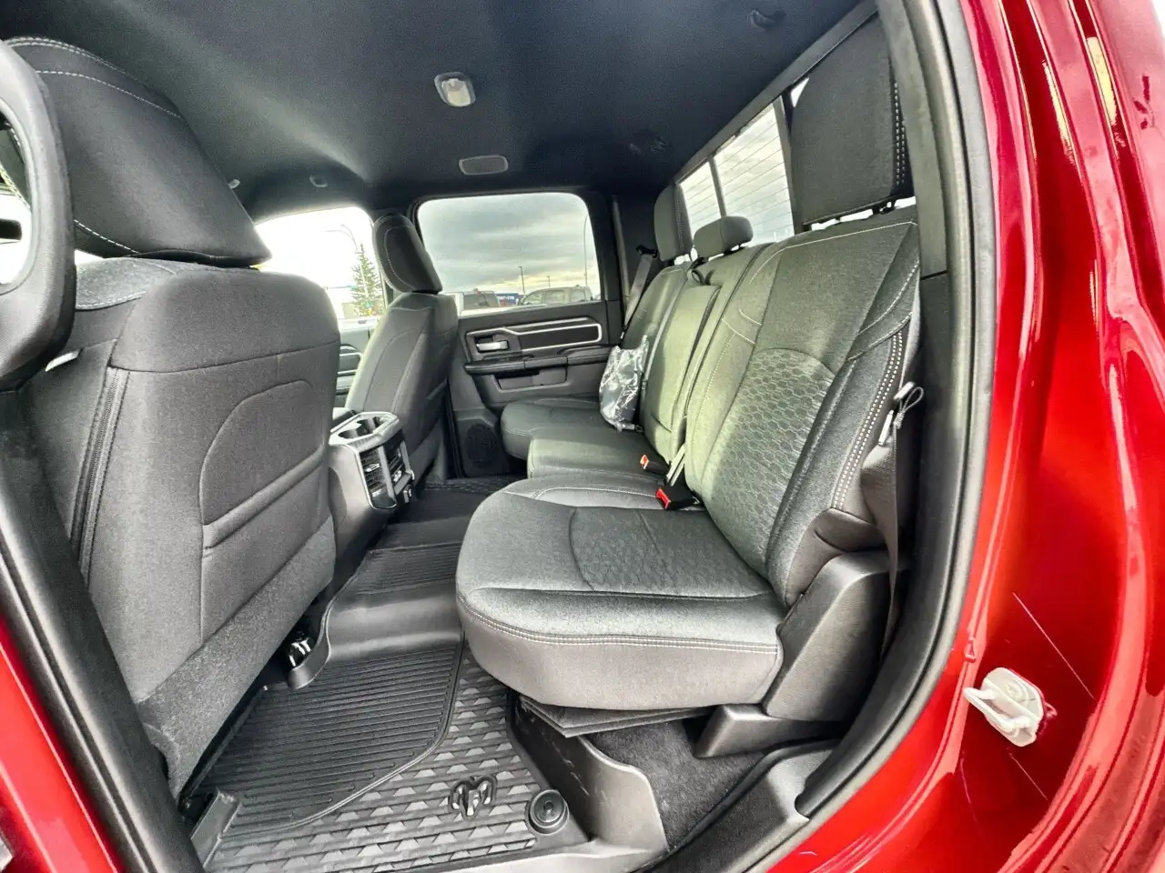 RAM 2500 снимка RAM 2500