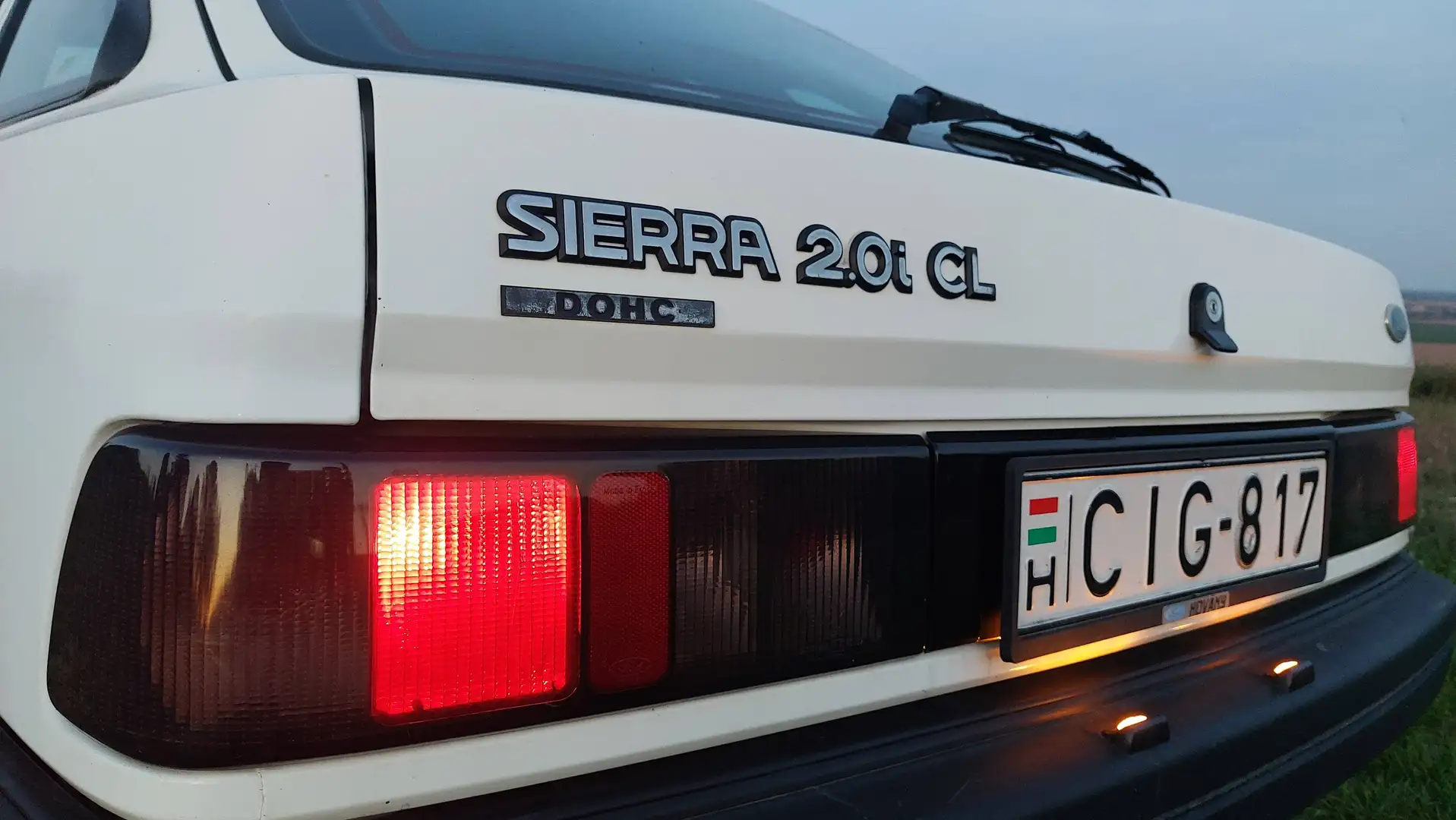 Ford Sierra Sierra CL Weiß - 1