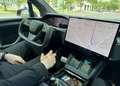 Tesla Model X Plaid - thumbnail 4
