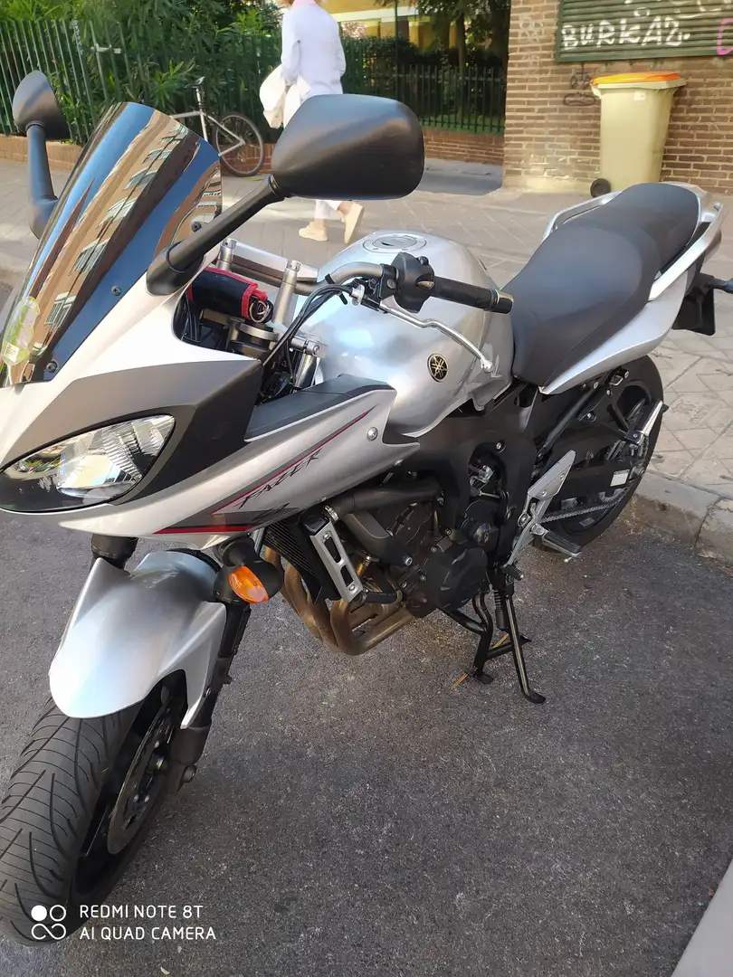Yamaha FZ 6 fz6s2 Gris - 1