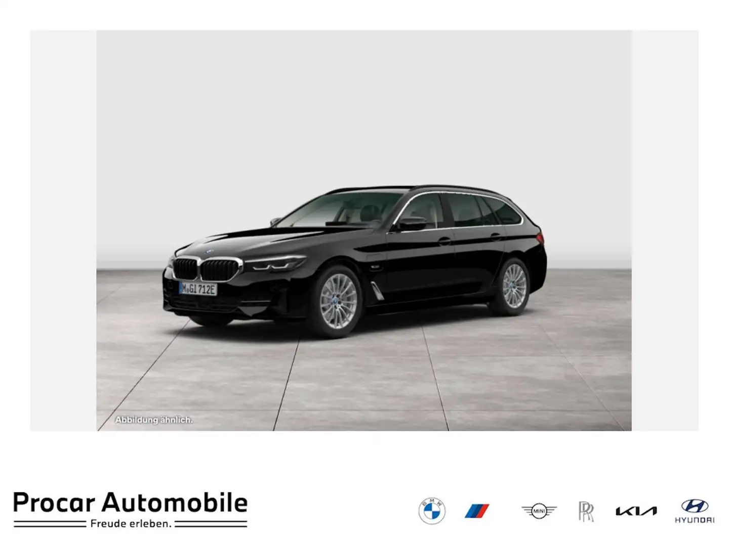 BMW 530 e iPerformance xDrive Touring LC Prof. AHK ACC RFK Zwart - 1