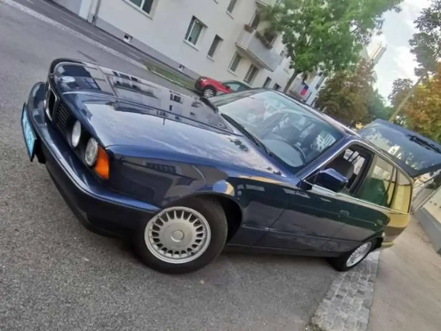 BMW 525 525i (M50) Aut. Blau - 2