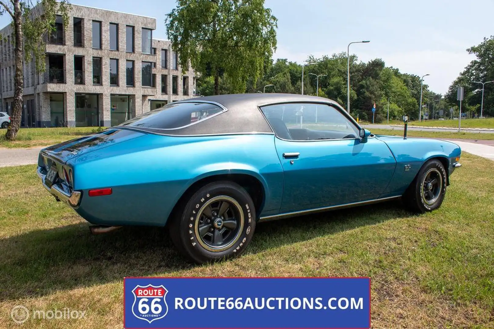 Chevrolet Camaro SS350 Coupe | Route 66 Auctions Bleu - 2