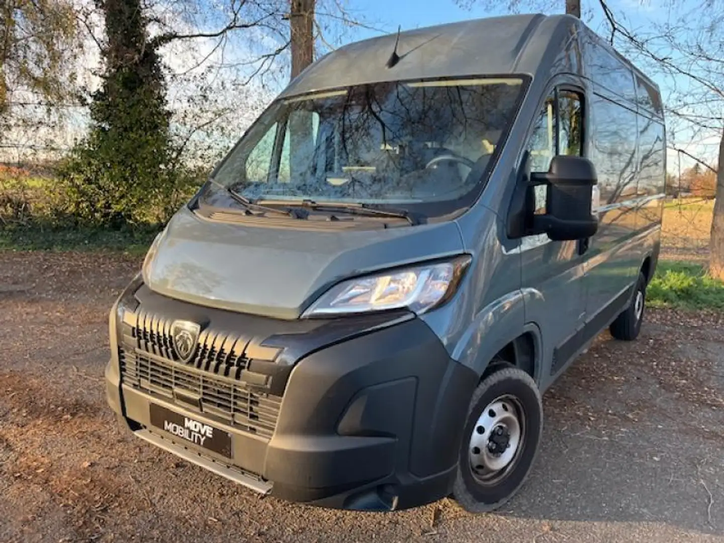 Peugeot Boxer & e- Grijs - 1
