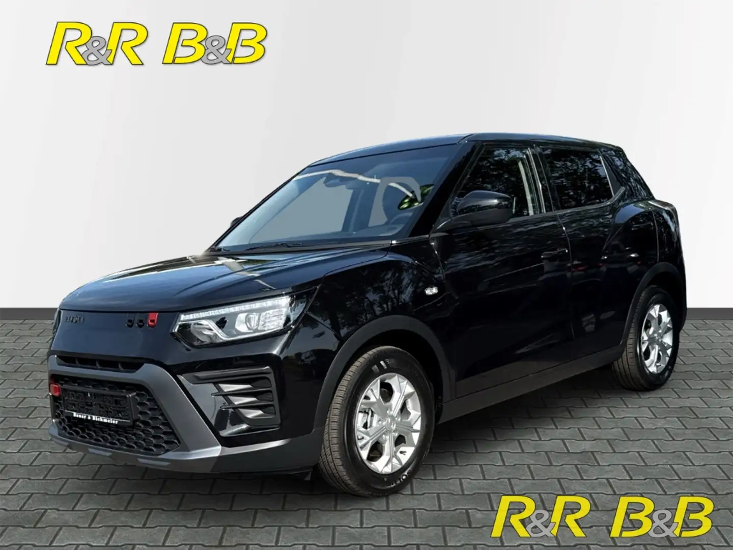 KGM Tivoli Nomad 1.5 GDI AT NAVI+CARPLAY+DAB+KAMERA+KLIMA+PDC Schwarz - 1