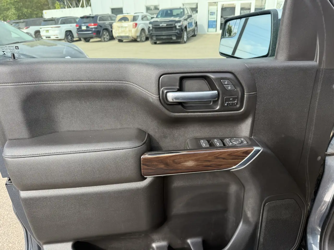 GMC Sierra 1500 снимка GMC Sierra 1500