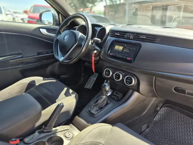 Alfa Romeo Giulietta view 16