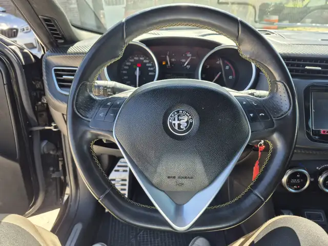 Alfa Romeo Giulietta view 18