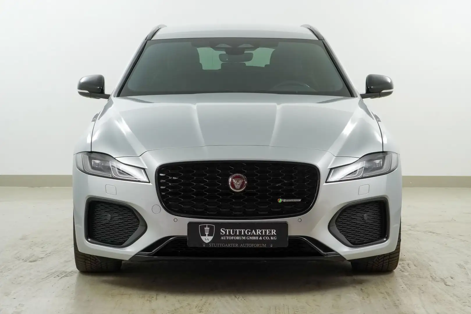Jaguar XF Sportbrake R-Dynamic Black AWD ACC Kamera AHK Argintiu - 2