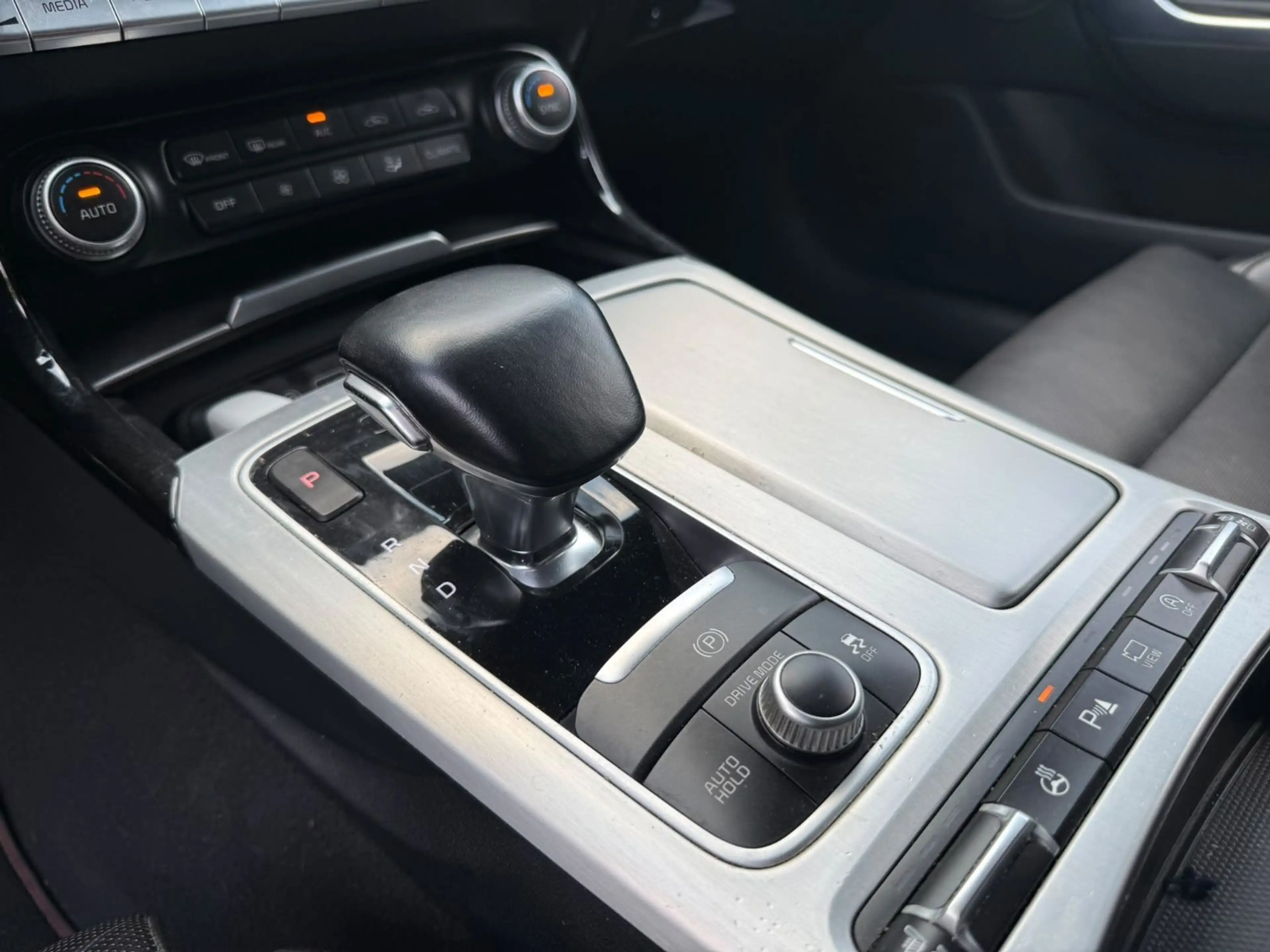Kia Stinger GT 3.3 V6 4WD *BASTUCK-AGA*PANO*ACC*HUD* — photo 9