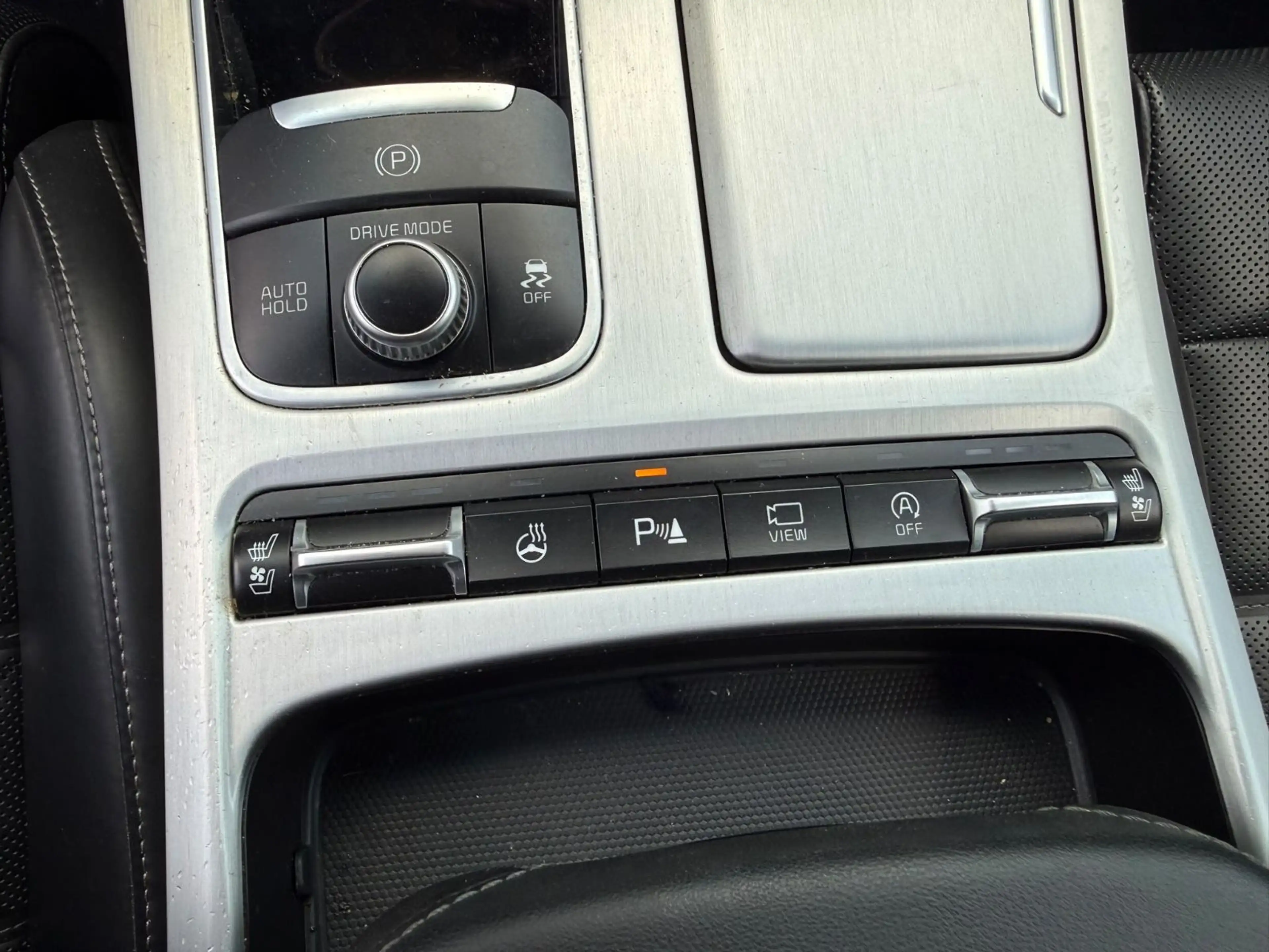 Kia Stinger GT 3.3 V6 4WD *BASTUCK-AGA*PANO*ACC*HUD* — photo 10