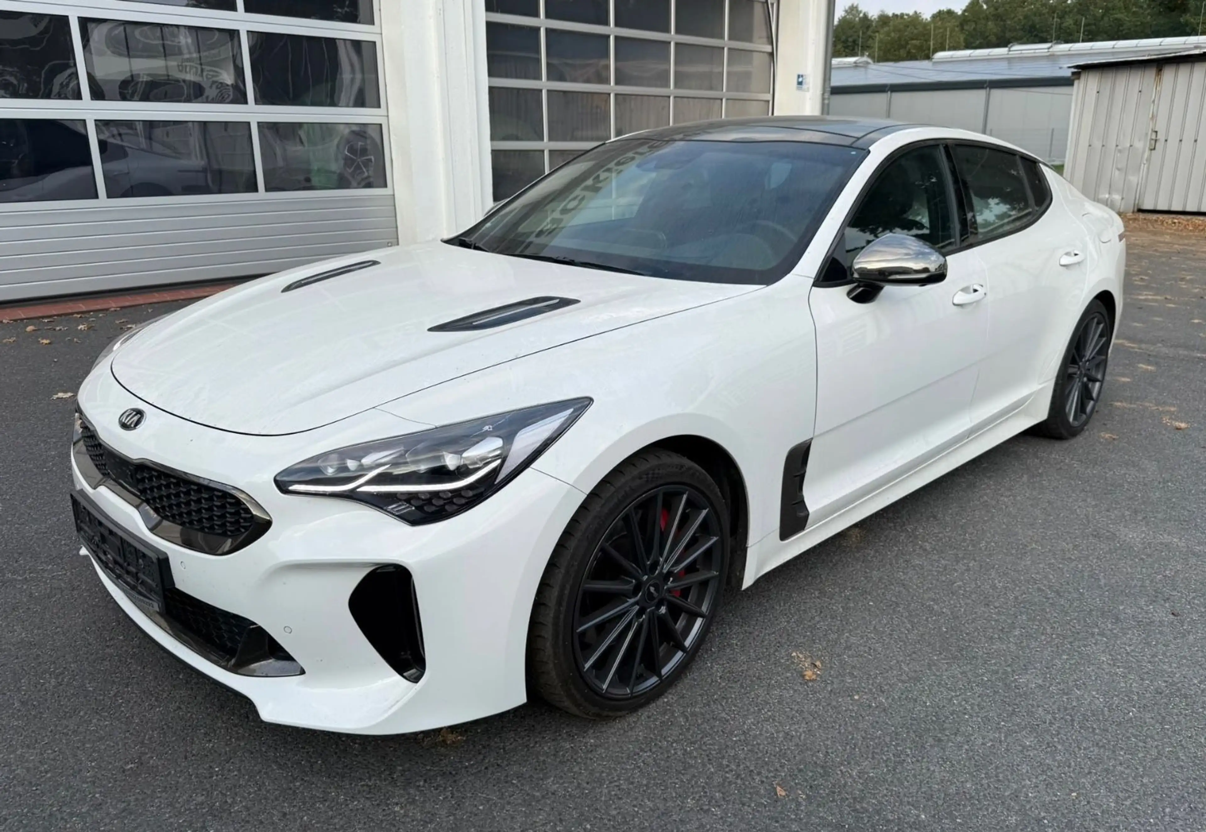 Kia Stinger GT 3.3 V6 4WD *BASTUCK-AGA*PANO*ACC*HUD* — photo 2