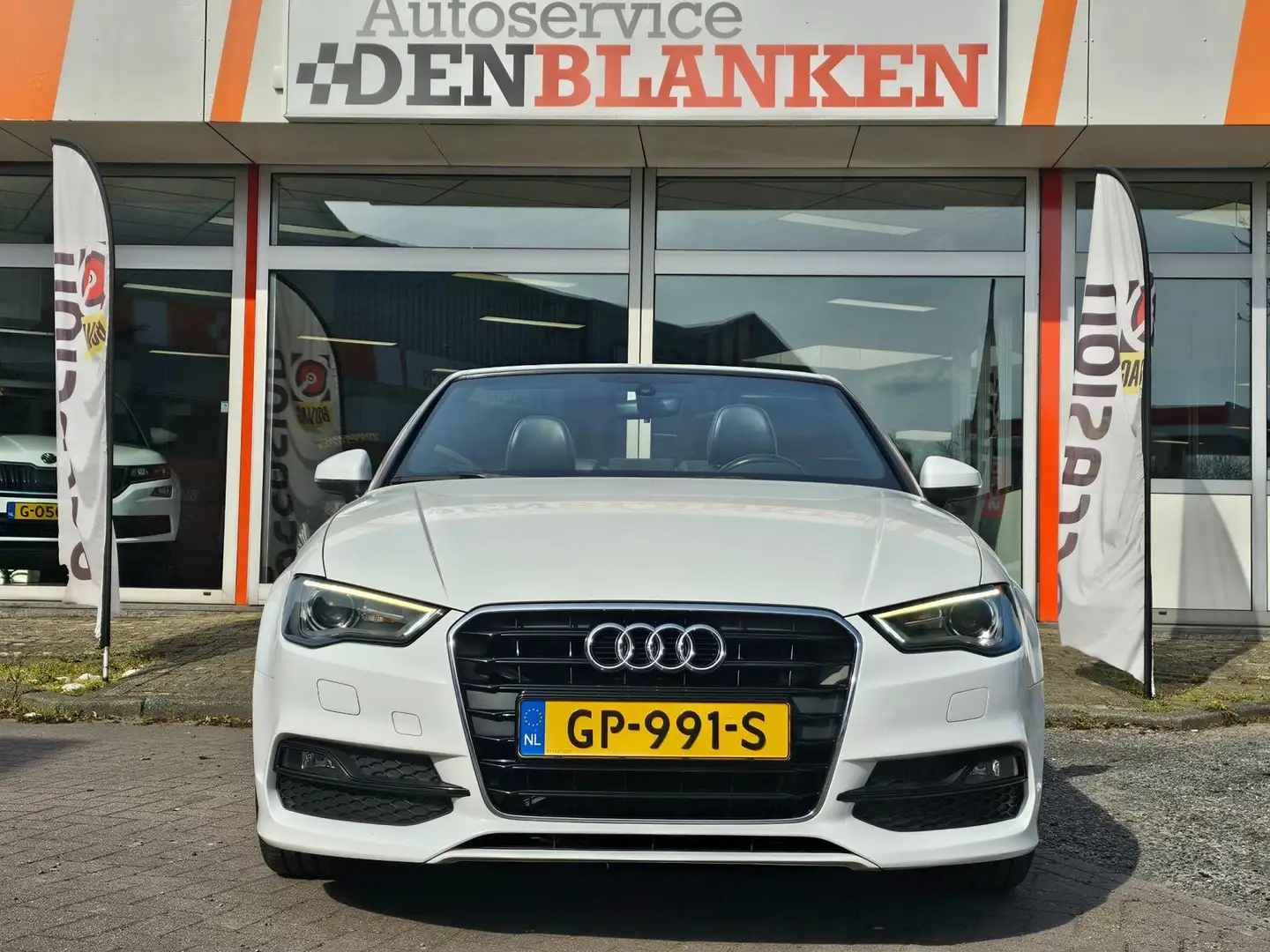 Audi A3 Cabriolet 1.4 TFSI CoD Ambition Sport Edition S Li Weiß - 2