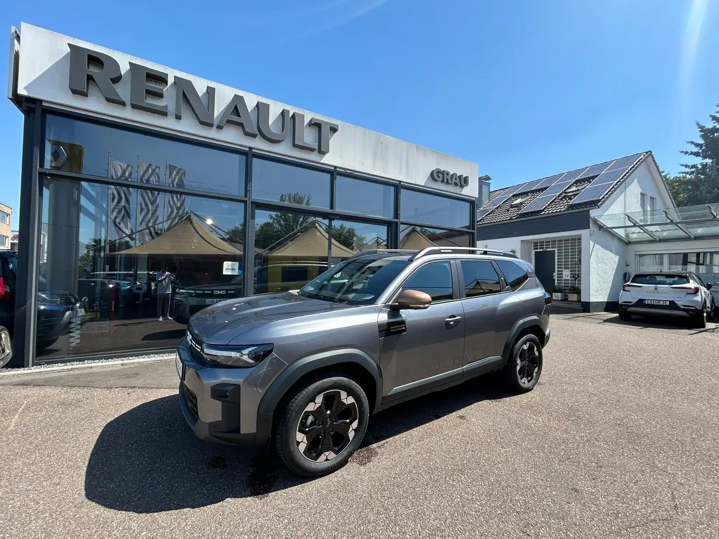 Dacia Bigster TCe 130 Extreme 4x4 Grijs - 1